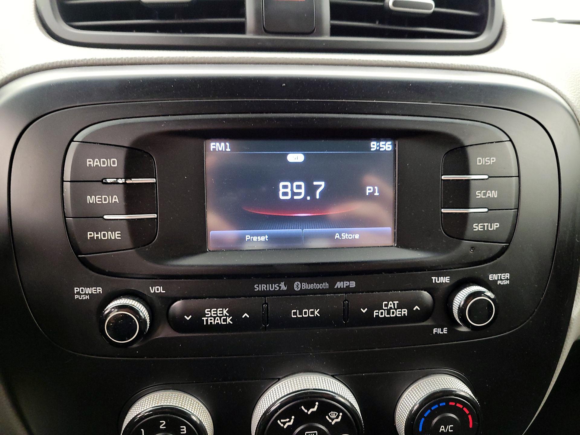 Thumbnail: 2016 Kia Soul - 15