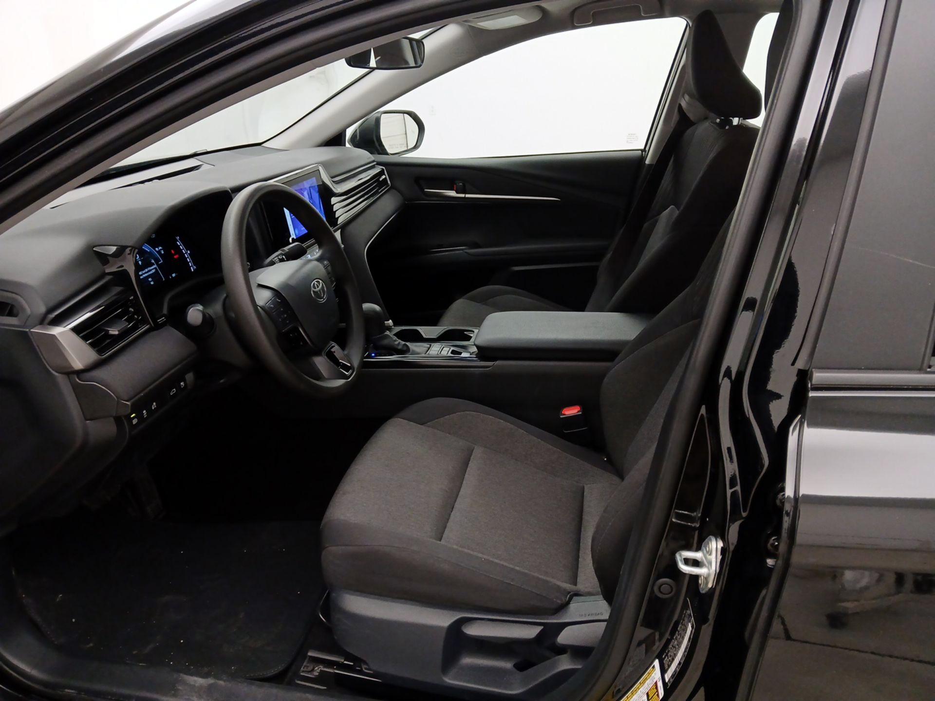 Thumbnail: 2025 Toyota Camry - 11