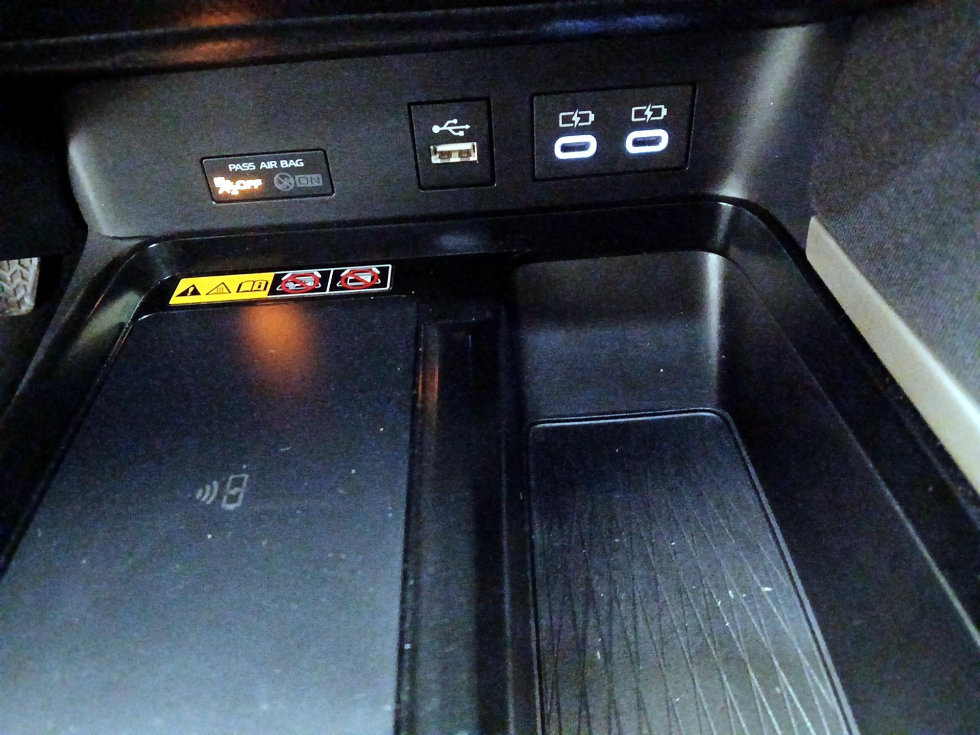 Thumbnail: 2025 Toyota Camry - 18