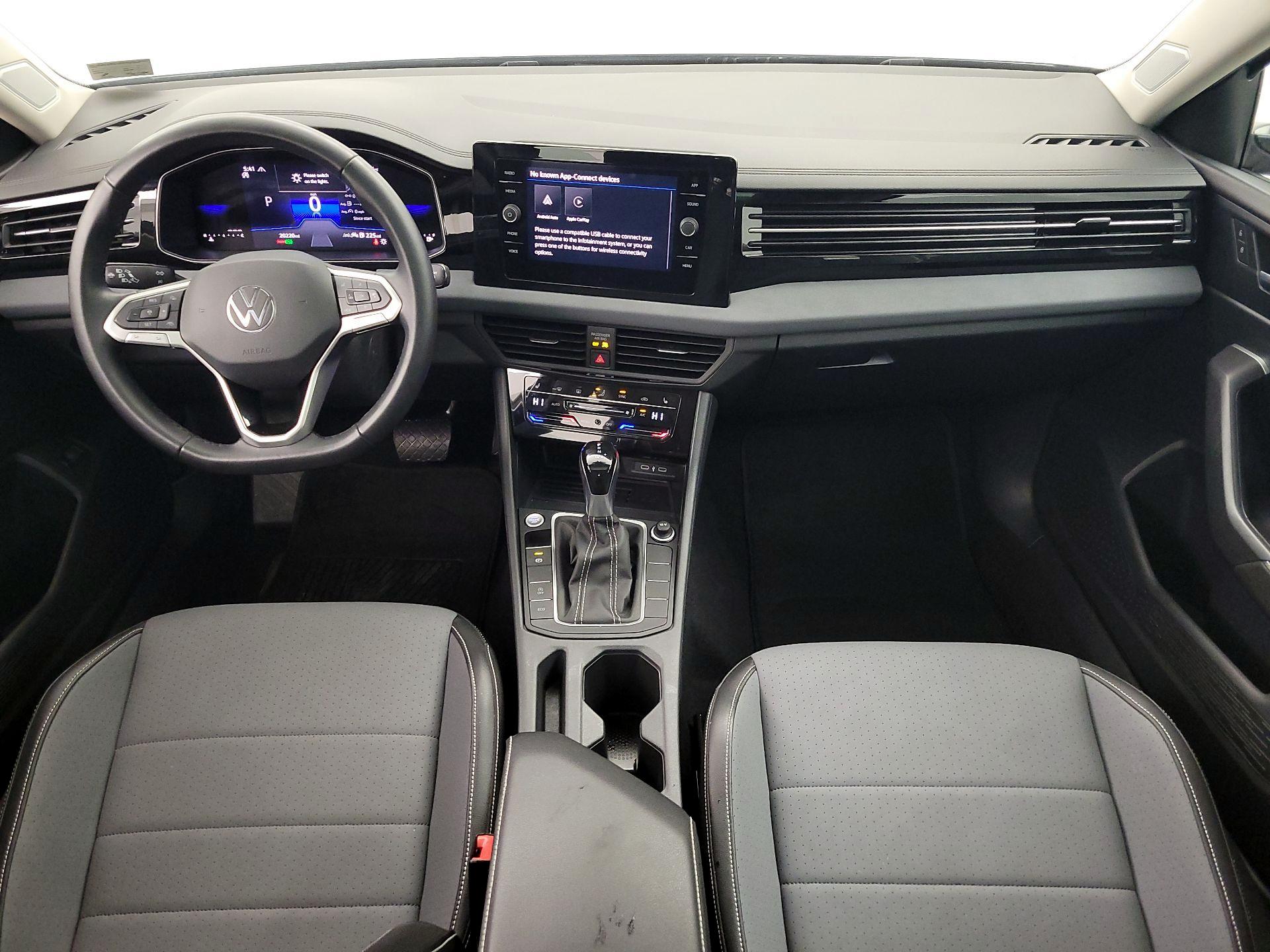 Thumbnail: 2025 Volkswagen Jetta - 9