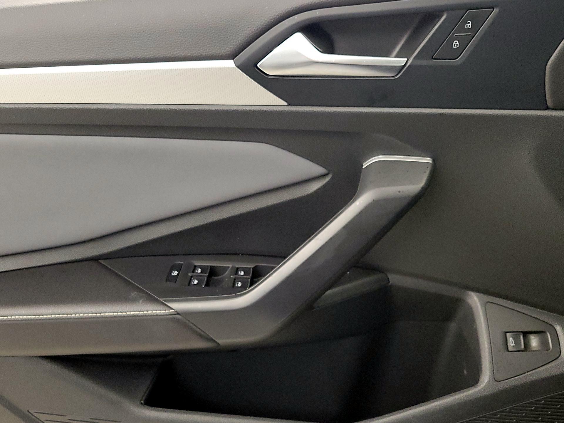 Thumbnail: 2025 Volkswagen Jetta - 12