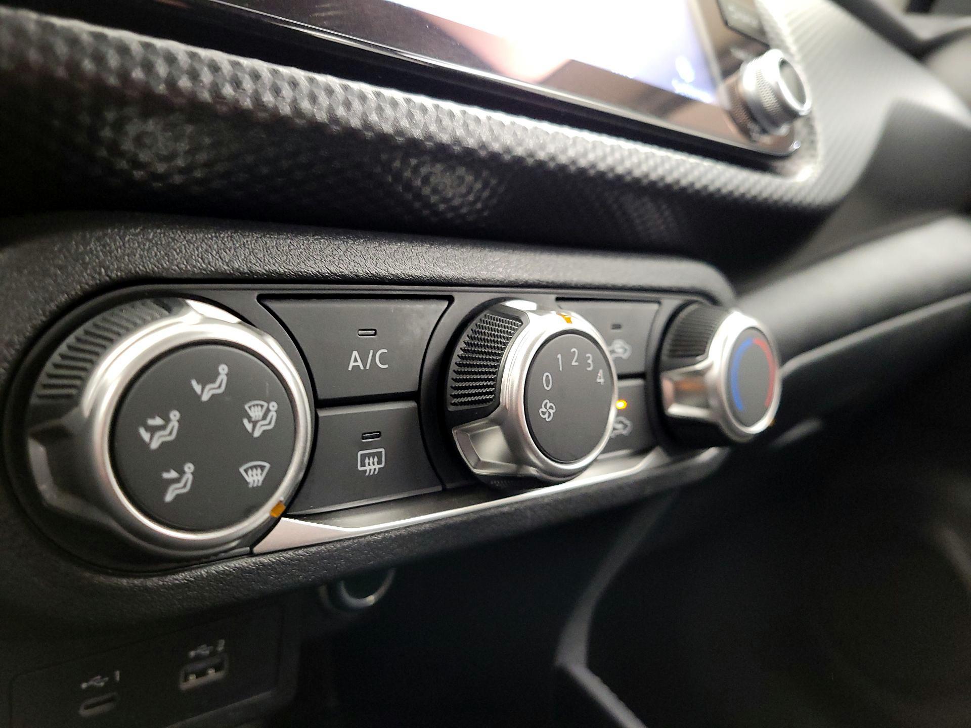 Thumbnail: 2024 Nissan Kicks - 15