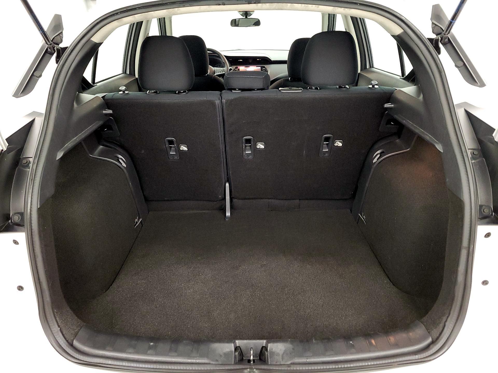 Thumbnail: 2024 Nissan Kicks - 19