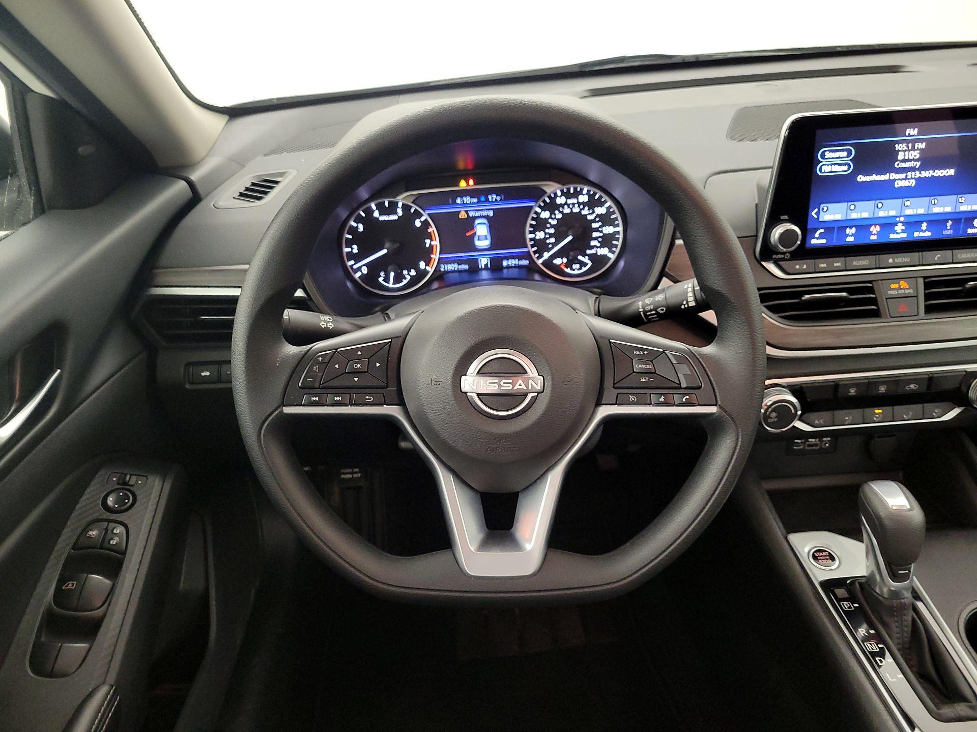 Thumbnail: 2025 Nissan Altima - 10