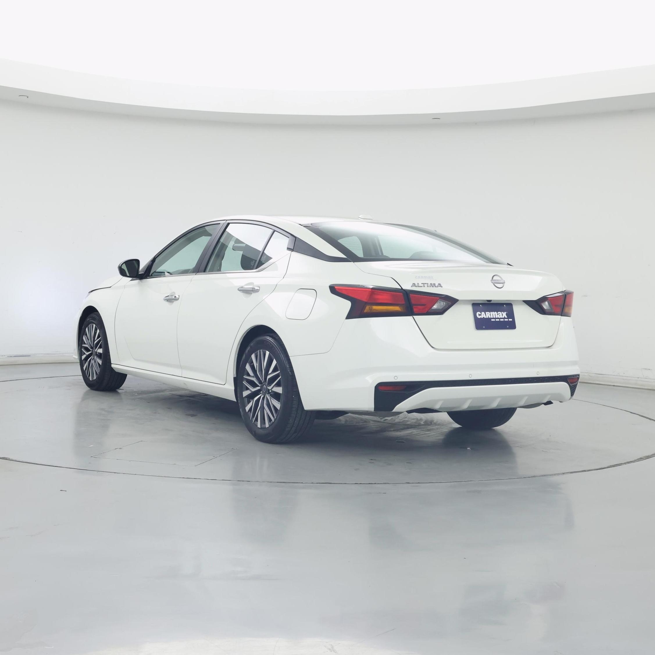 Thumbnail: 2025 Nissan Altima - 2