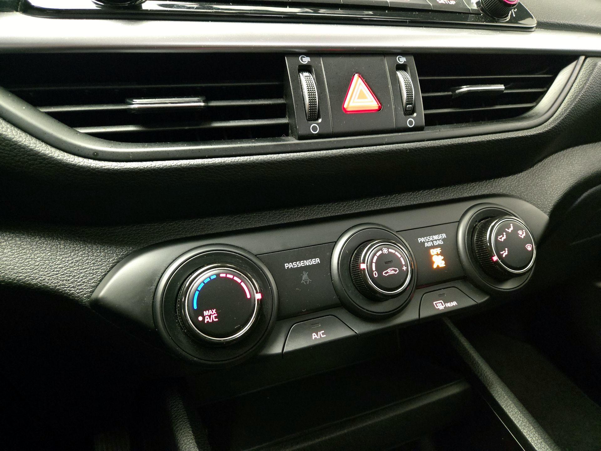 Thumbnail: 2024 Kia Forte - 16