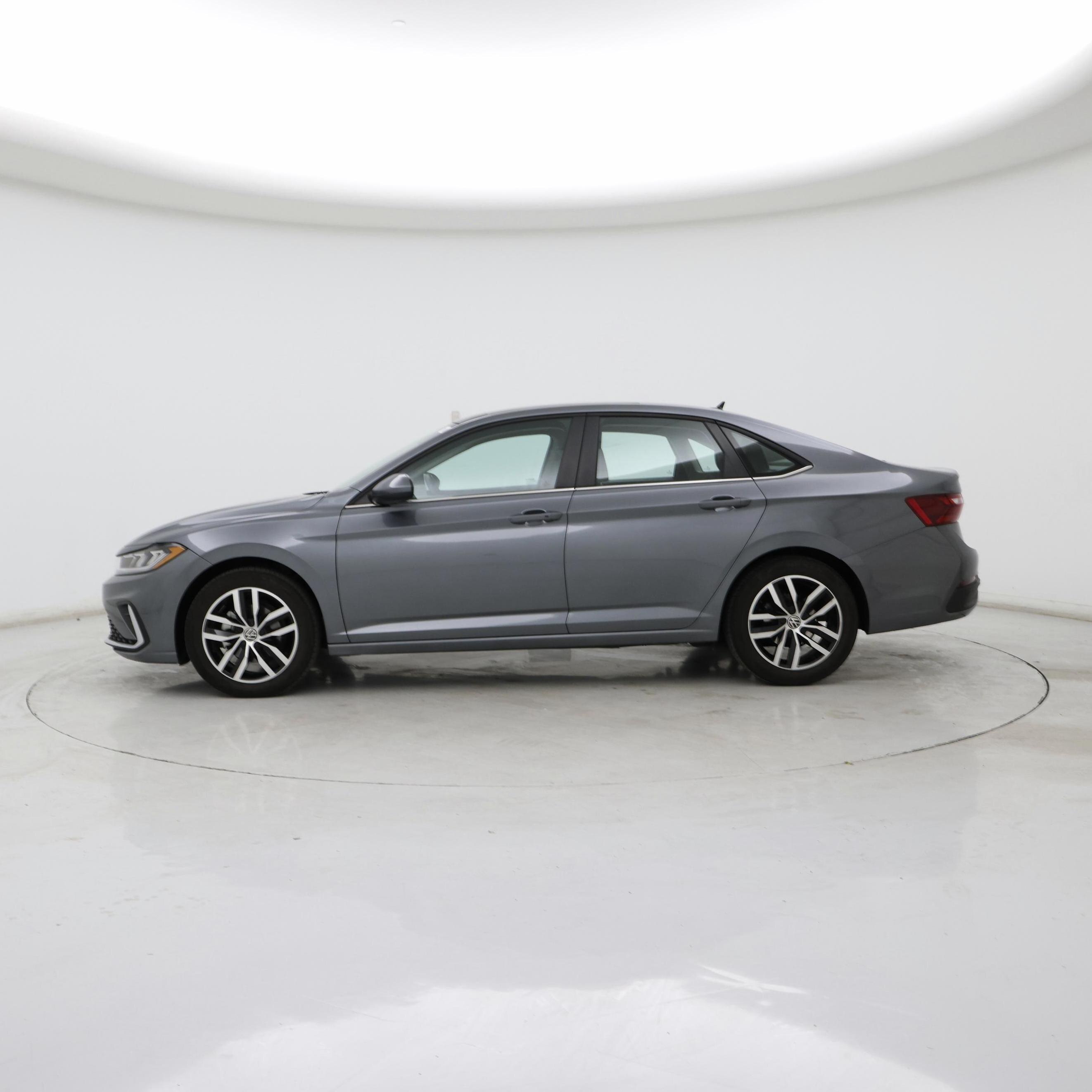 Thumbnail: 2025 Volkswagen Jetta - 3