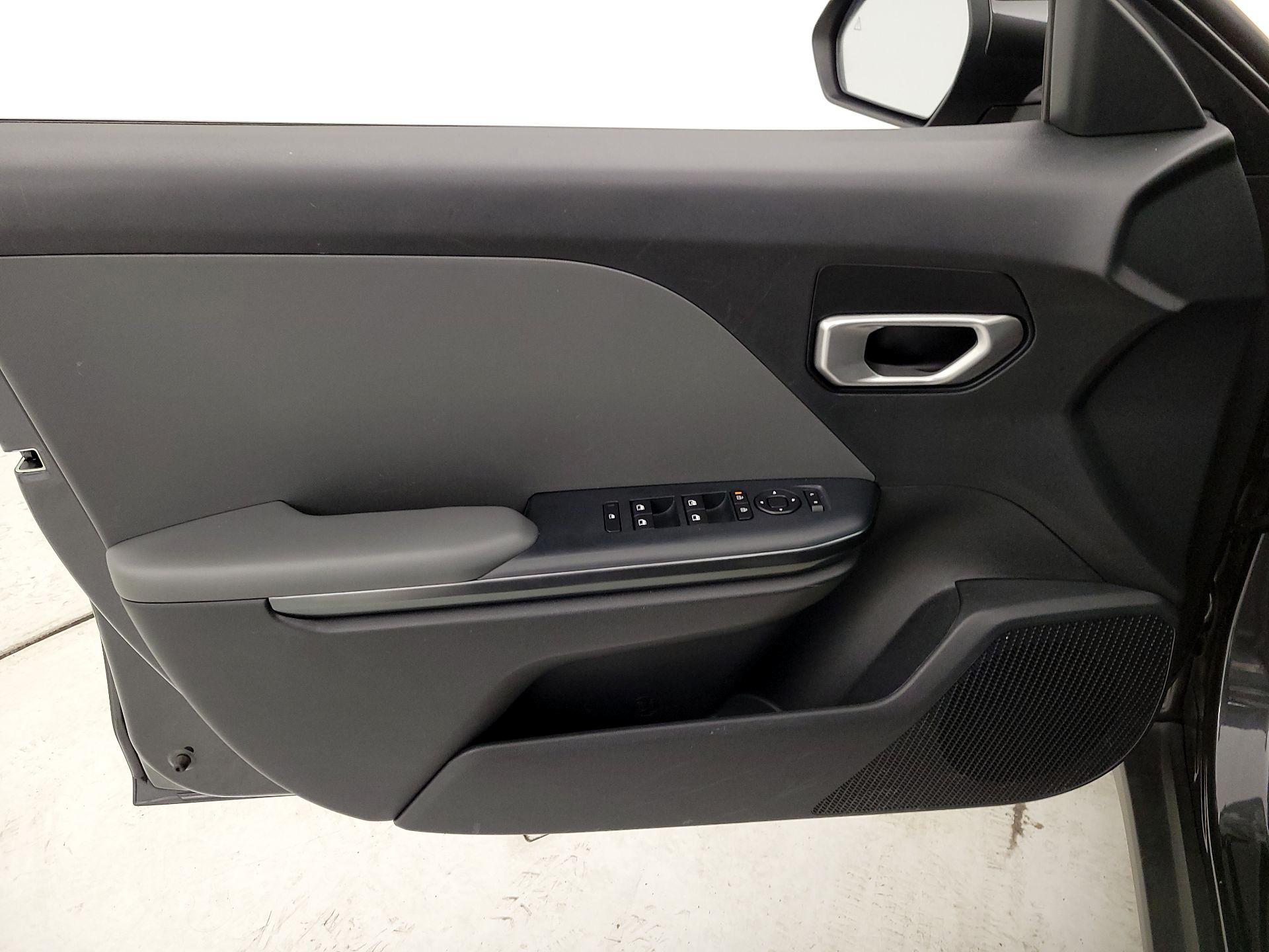 Thumbnail: 2025 Kia K4 - 12