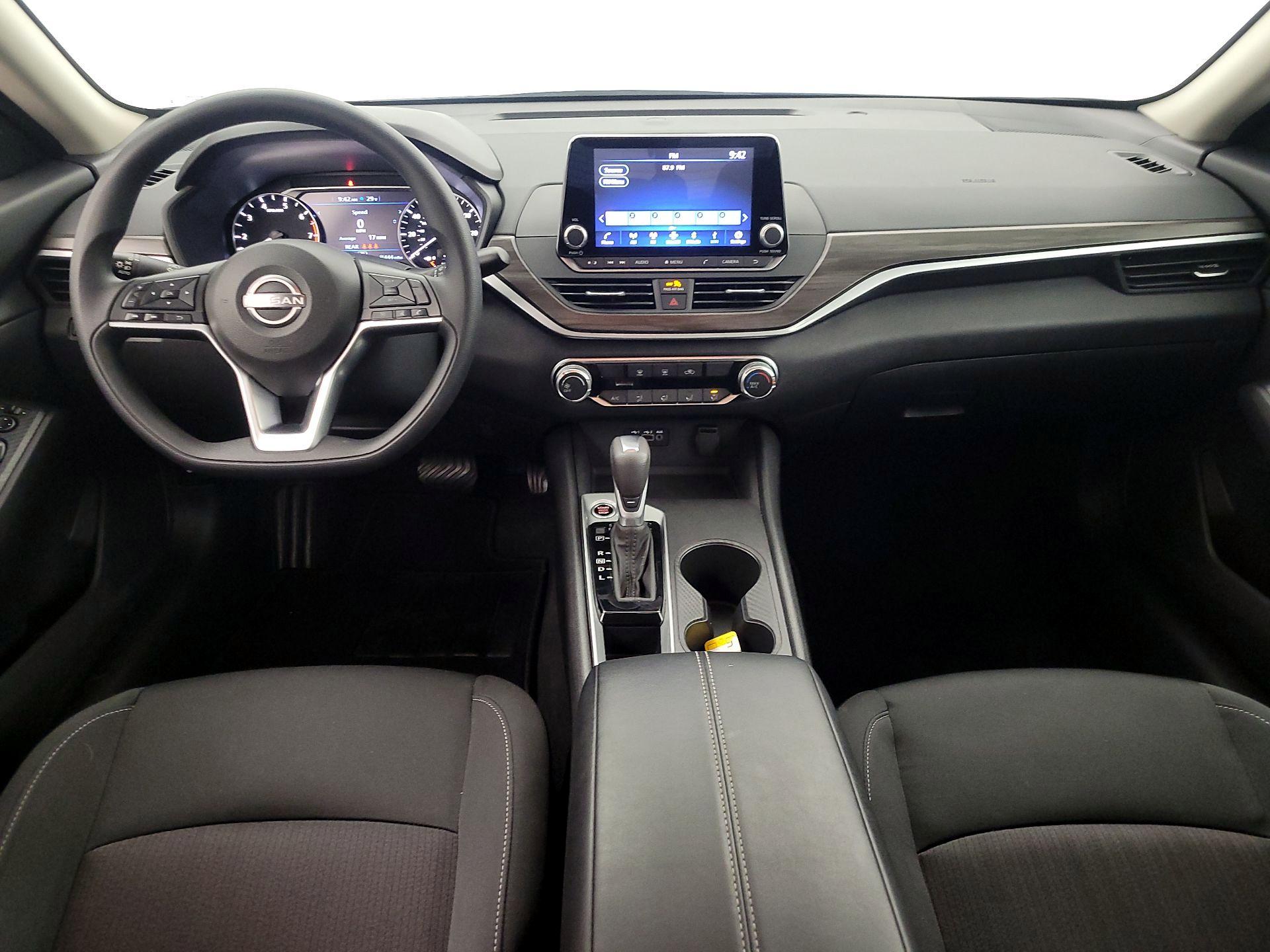 Thumbnail: 2025 Nissan Altima - 9