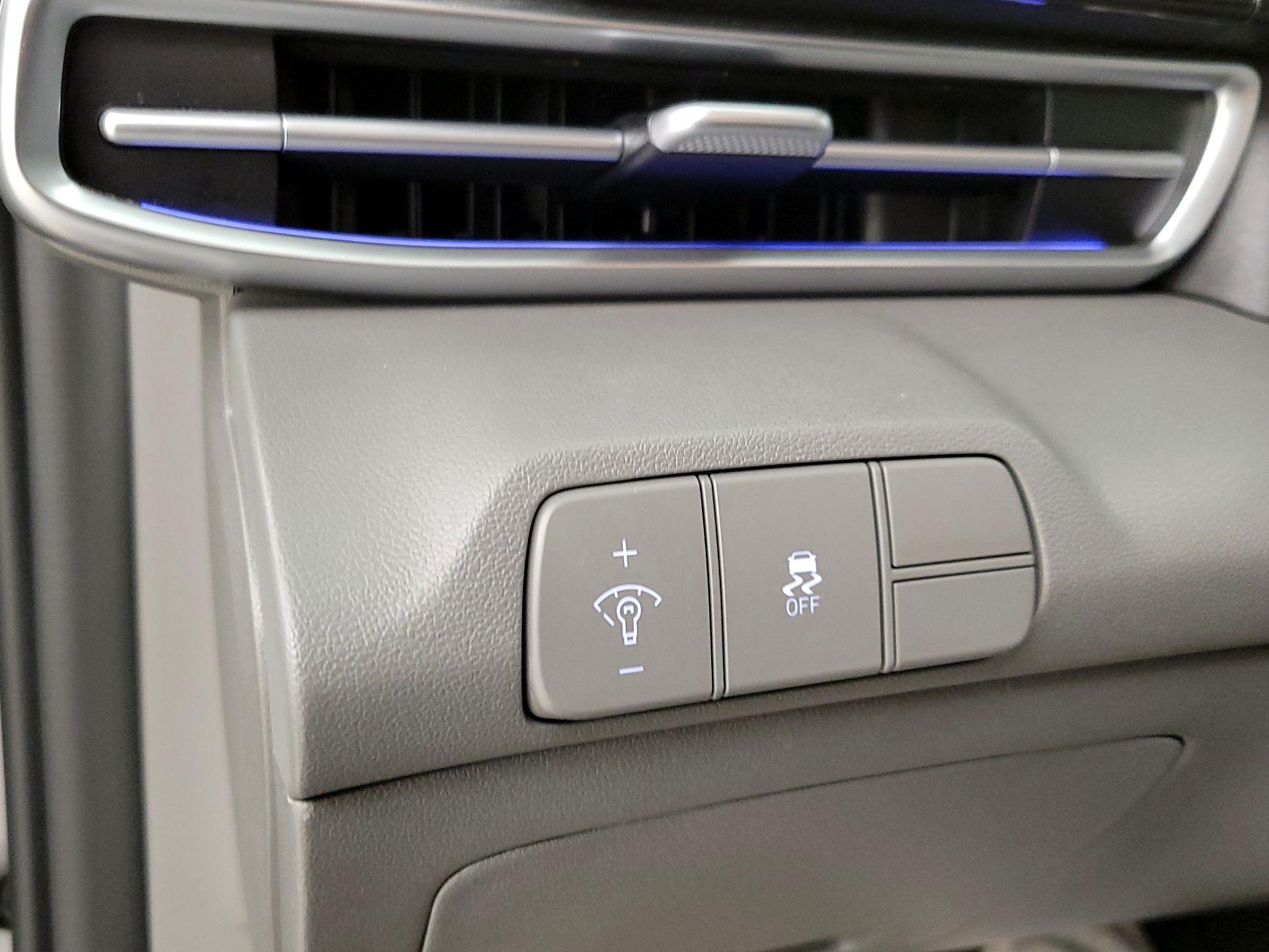 Thumbnail: 2025 Hyundai Elantra - 13