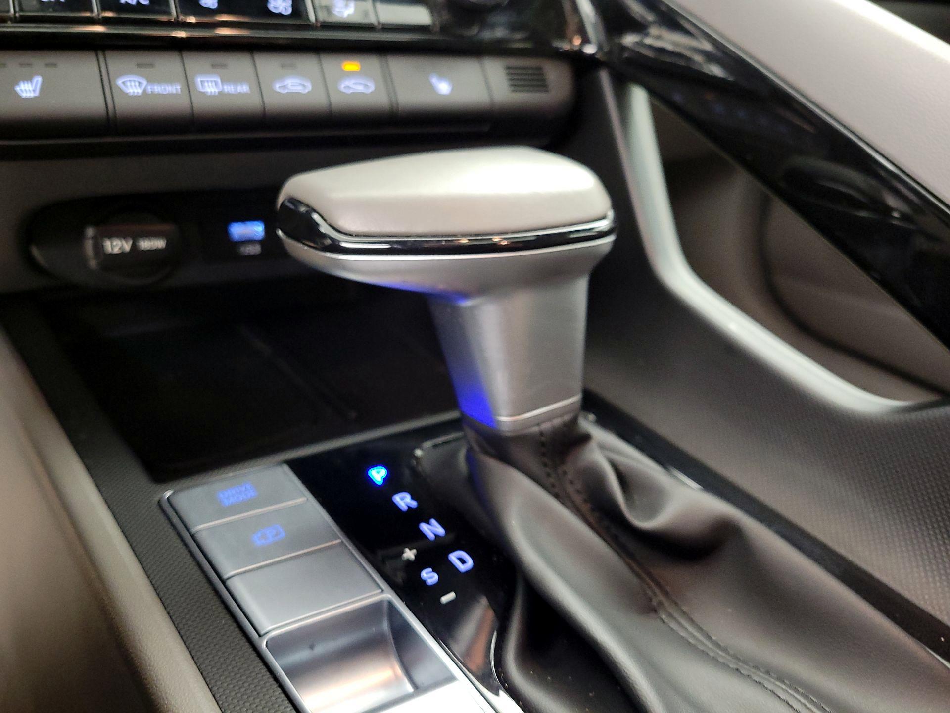 Thumbnail: 2025 Hyundai Elantra - 18