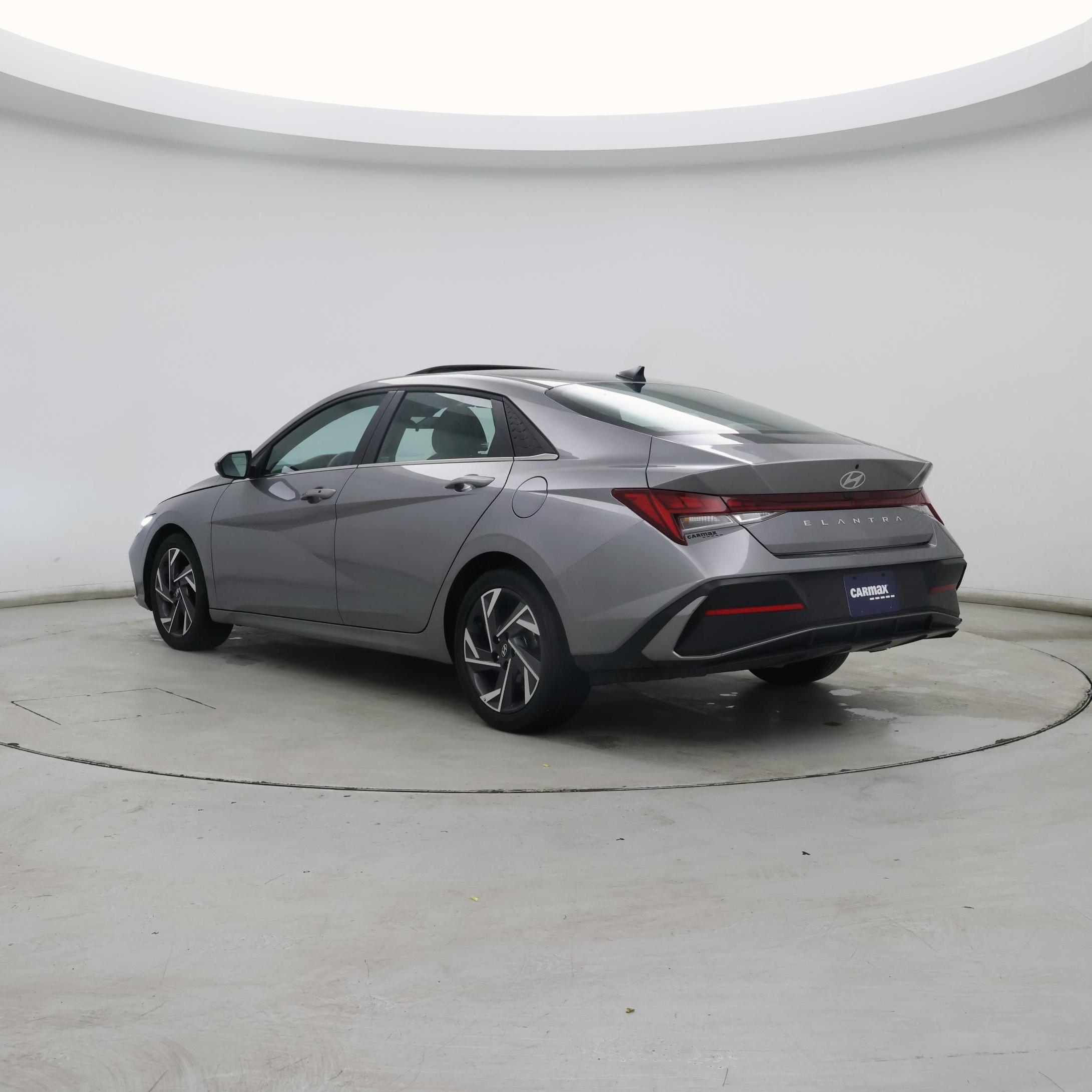 Thumbnail: 2025 Hyundai Elantra - 2