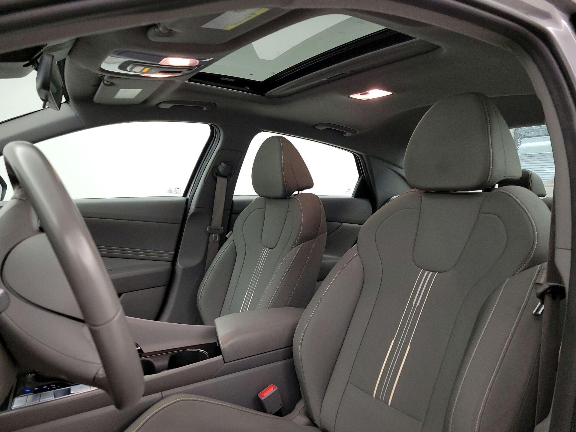 Thumbnail: 2025 Hyundai Elantra - 20