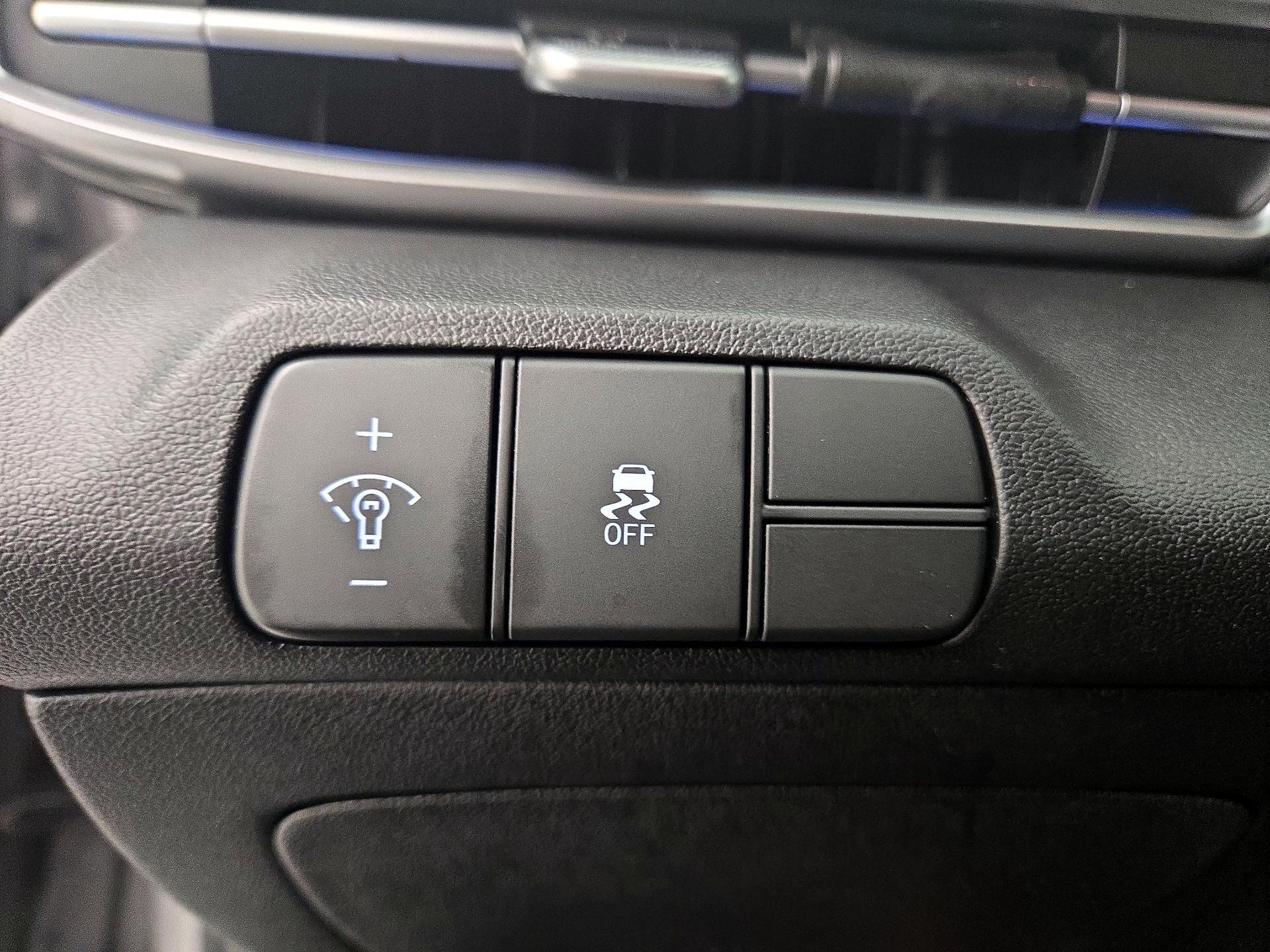 Thumbnail: 2025 Hyundai Elantra - 13