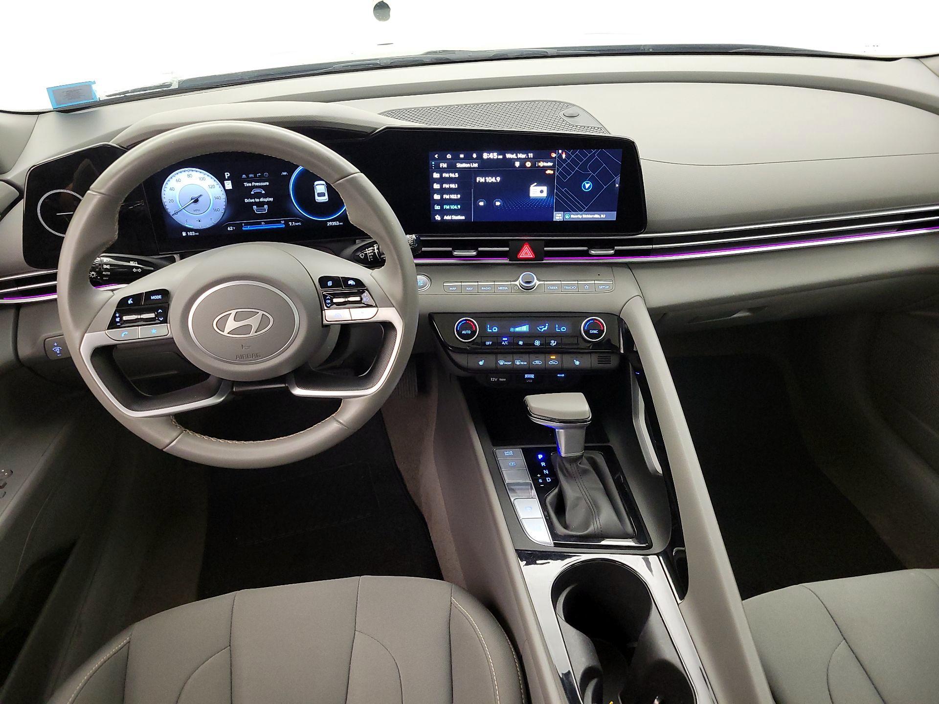 Thumbnail: 2025 Hyundai Elantra - 9