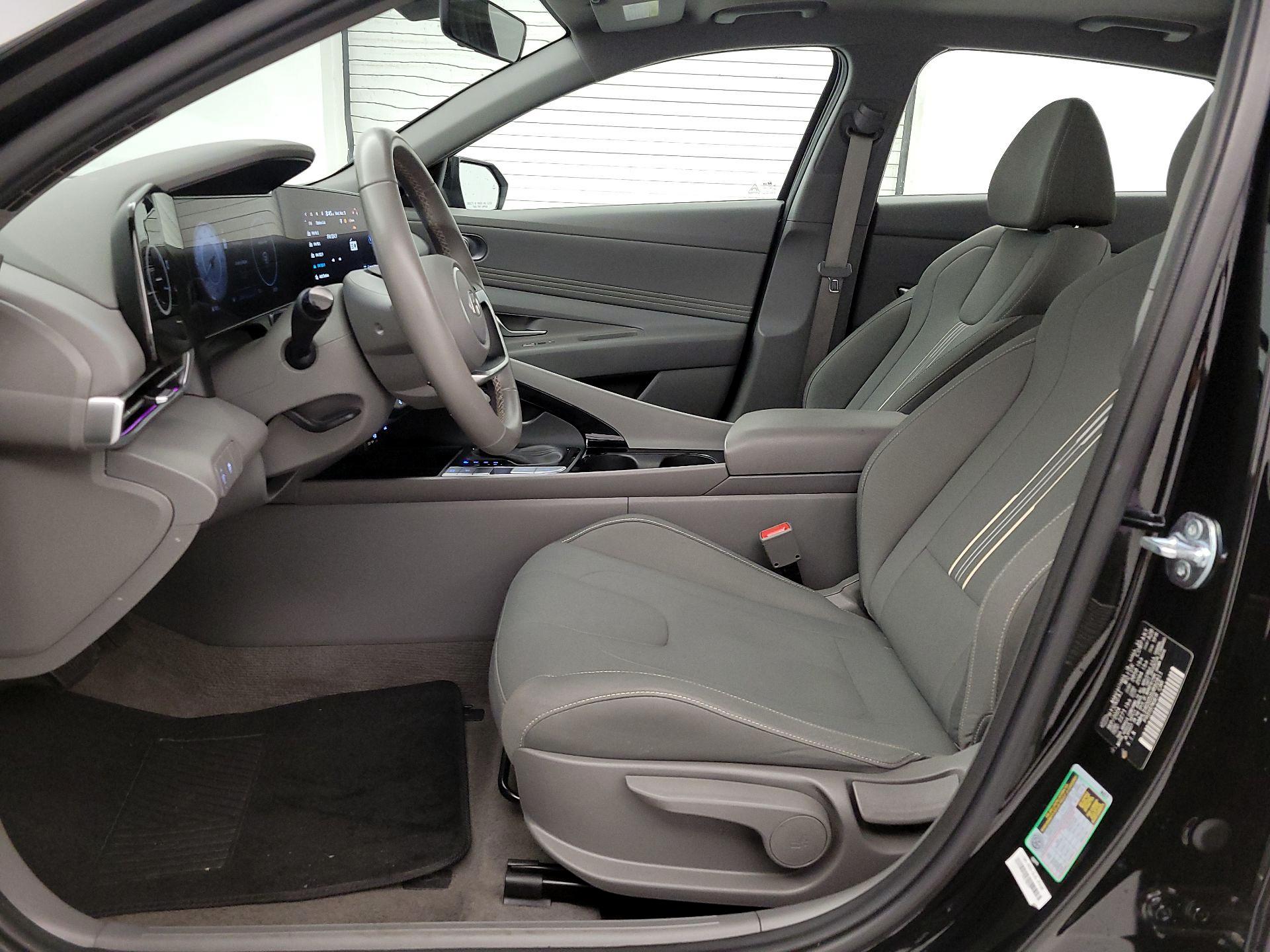 Thumbnail: 2025 Hyundai Elantra - 11