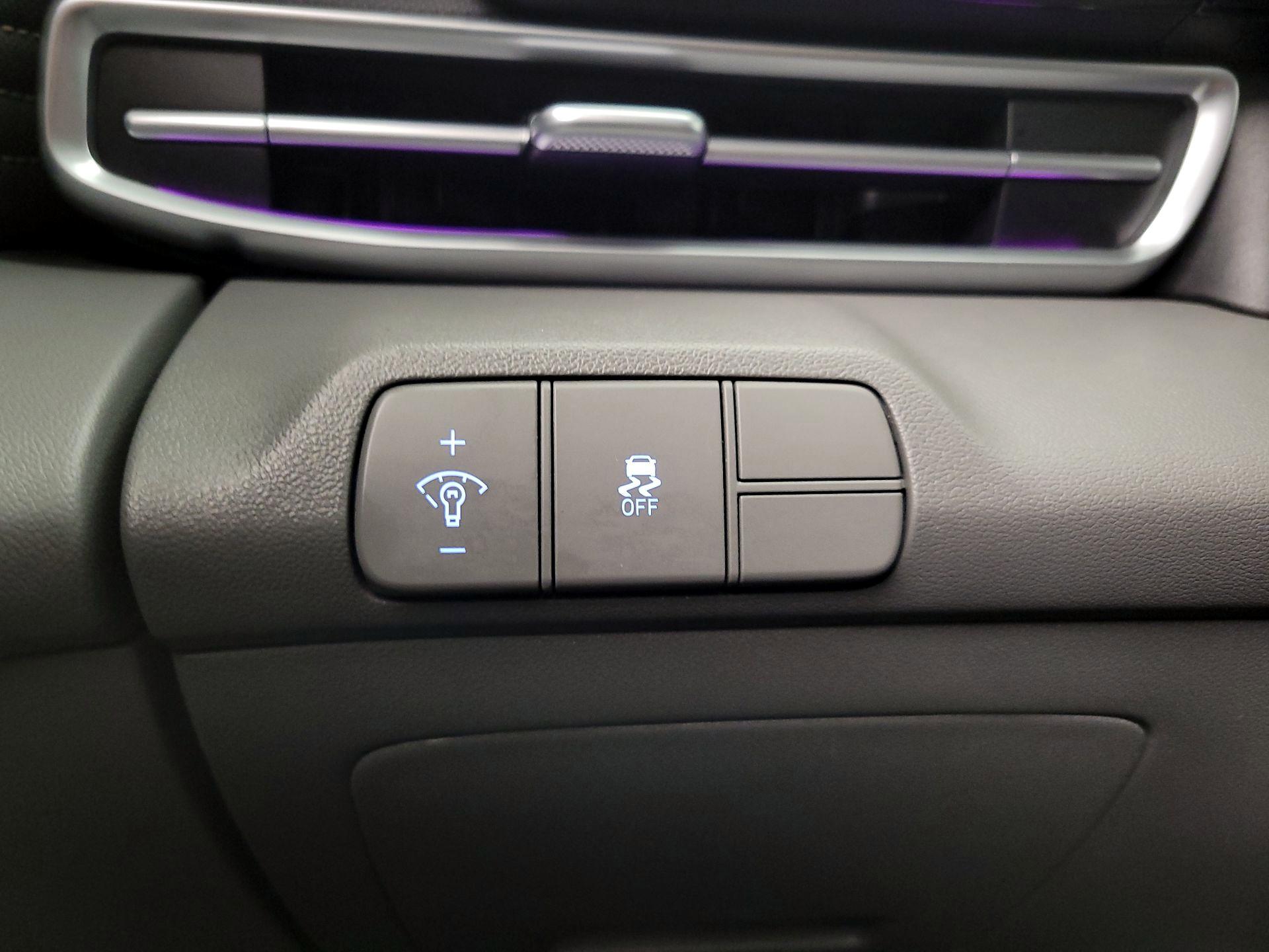 Thumbnail: 2025 Hyundai Elantra - 13