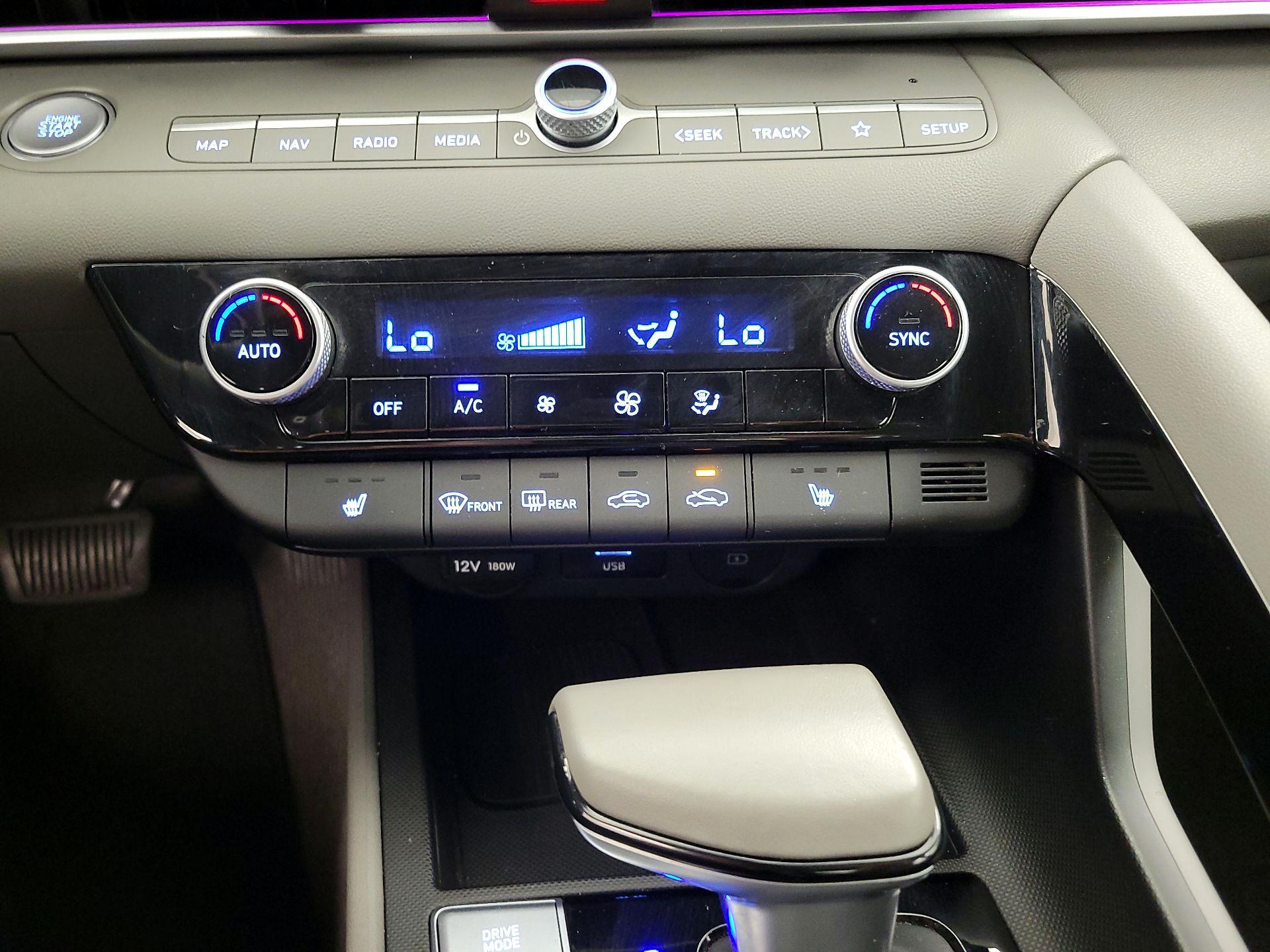 Thumbnail: 2025 Hyundai Elantra - 16