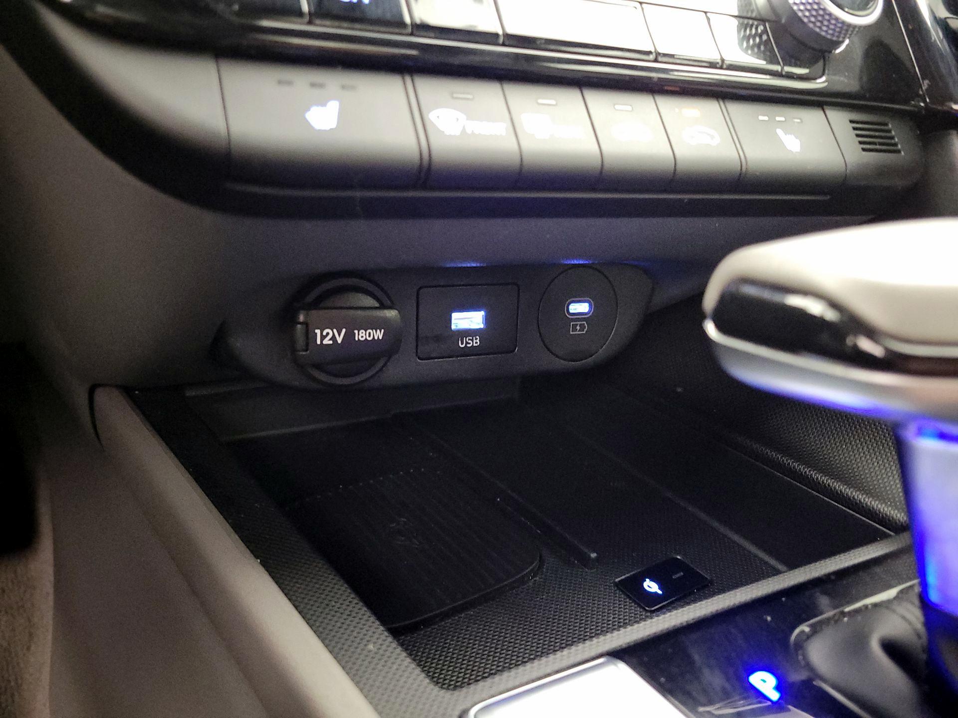 Thumbnail: 2025 Hyundai Elantra - 18