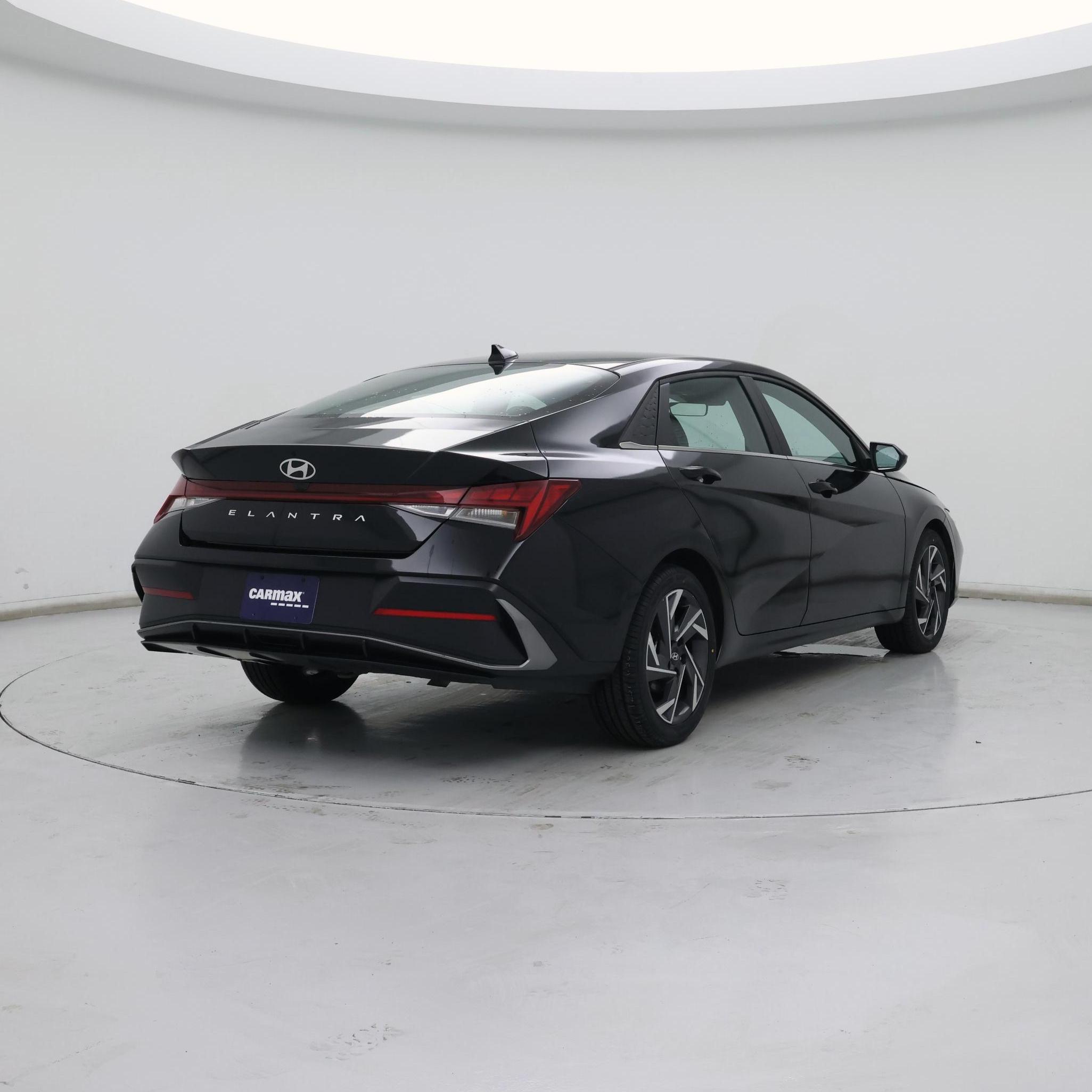 Thumbnail: 2025 Hyundai Elantra - 8