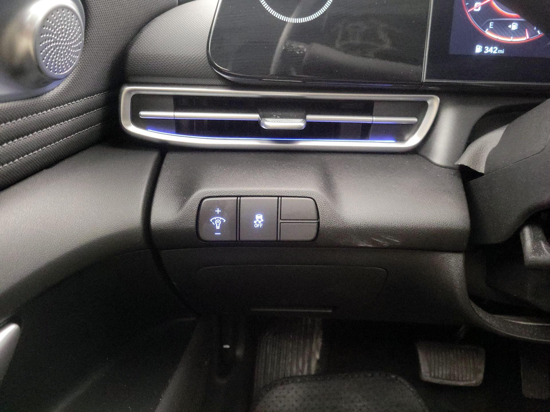 Thumbnail: 2025 Hyundai Elantra - 13