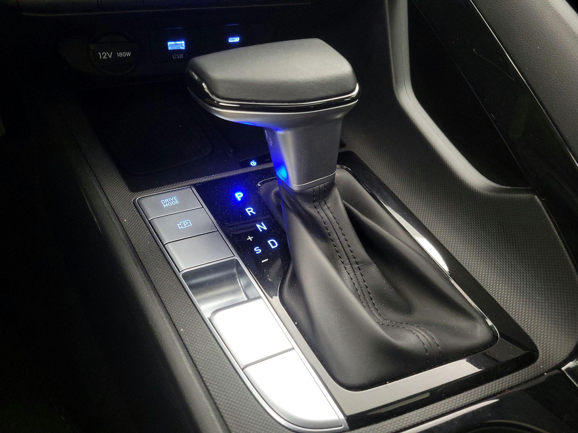 Thumbnail: 2025 Hyundai Elantra - 17