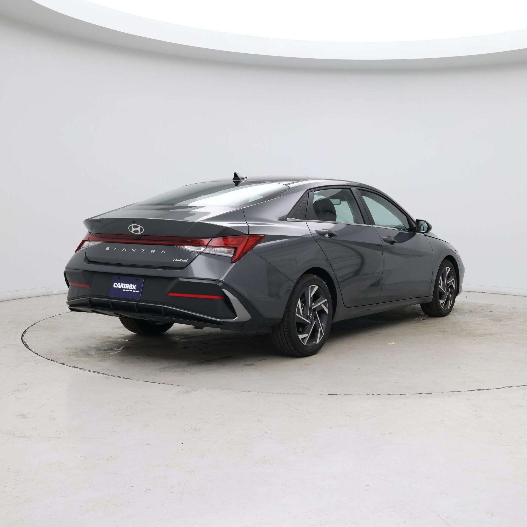 Thumbnail: 2025 Hyundai Elantra - 8