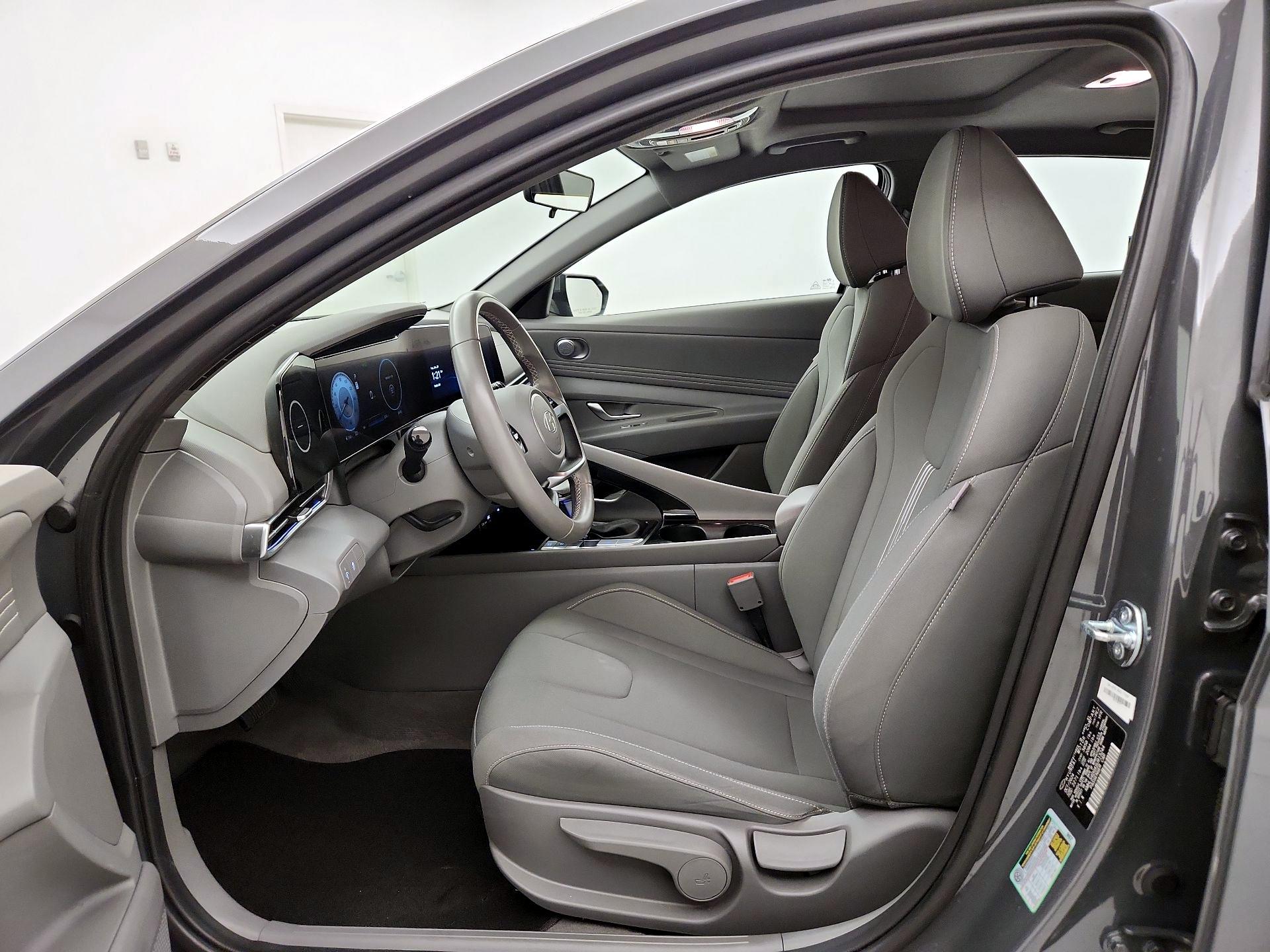 Thumbnail: 2025 Hyundai Elantra - 11