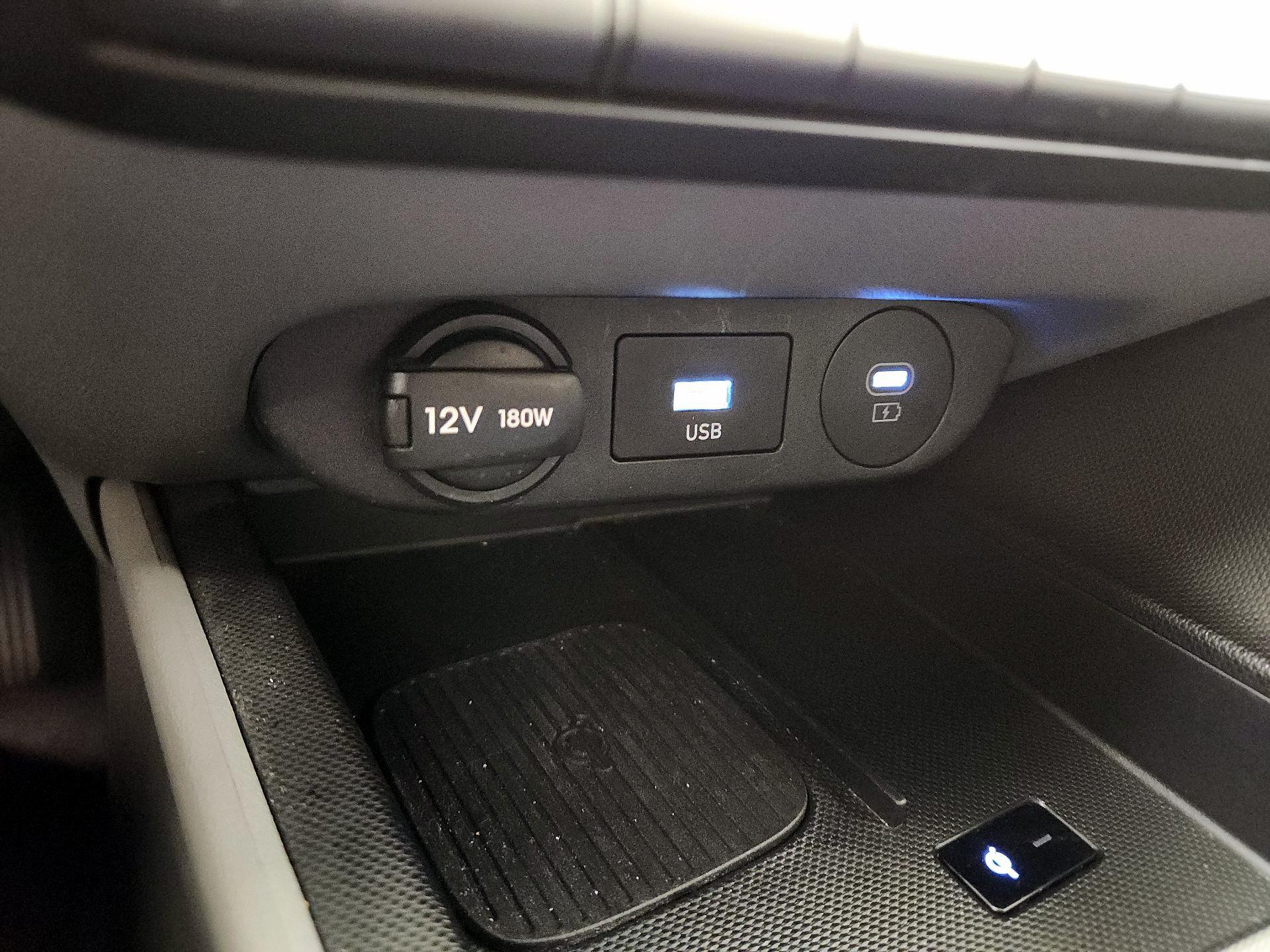 Thumbnail: 2025 Hyundai Elantra - 18