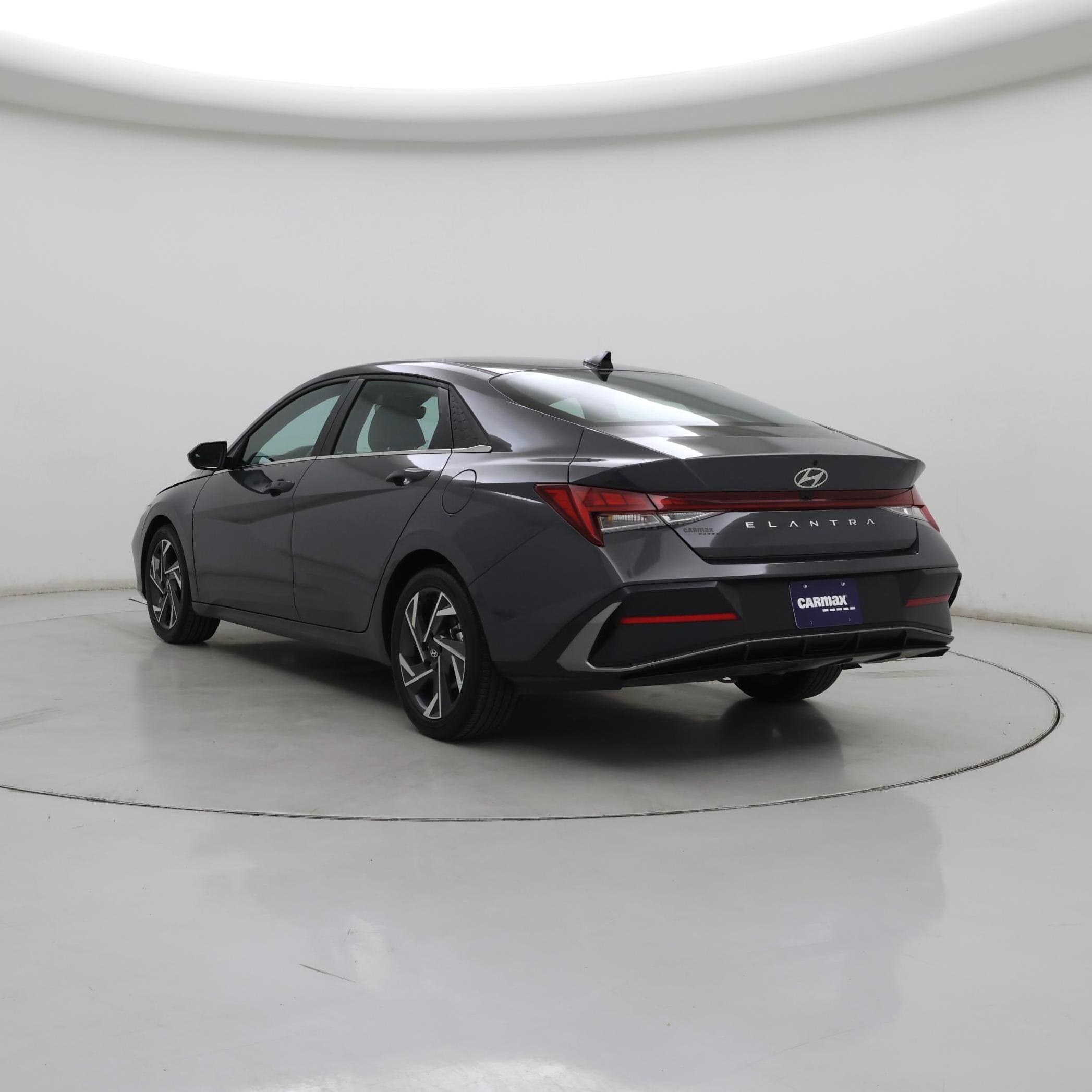 Thumbnail: 2025 Hyundai Elantra - 2