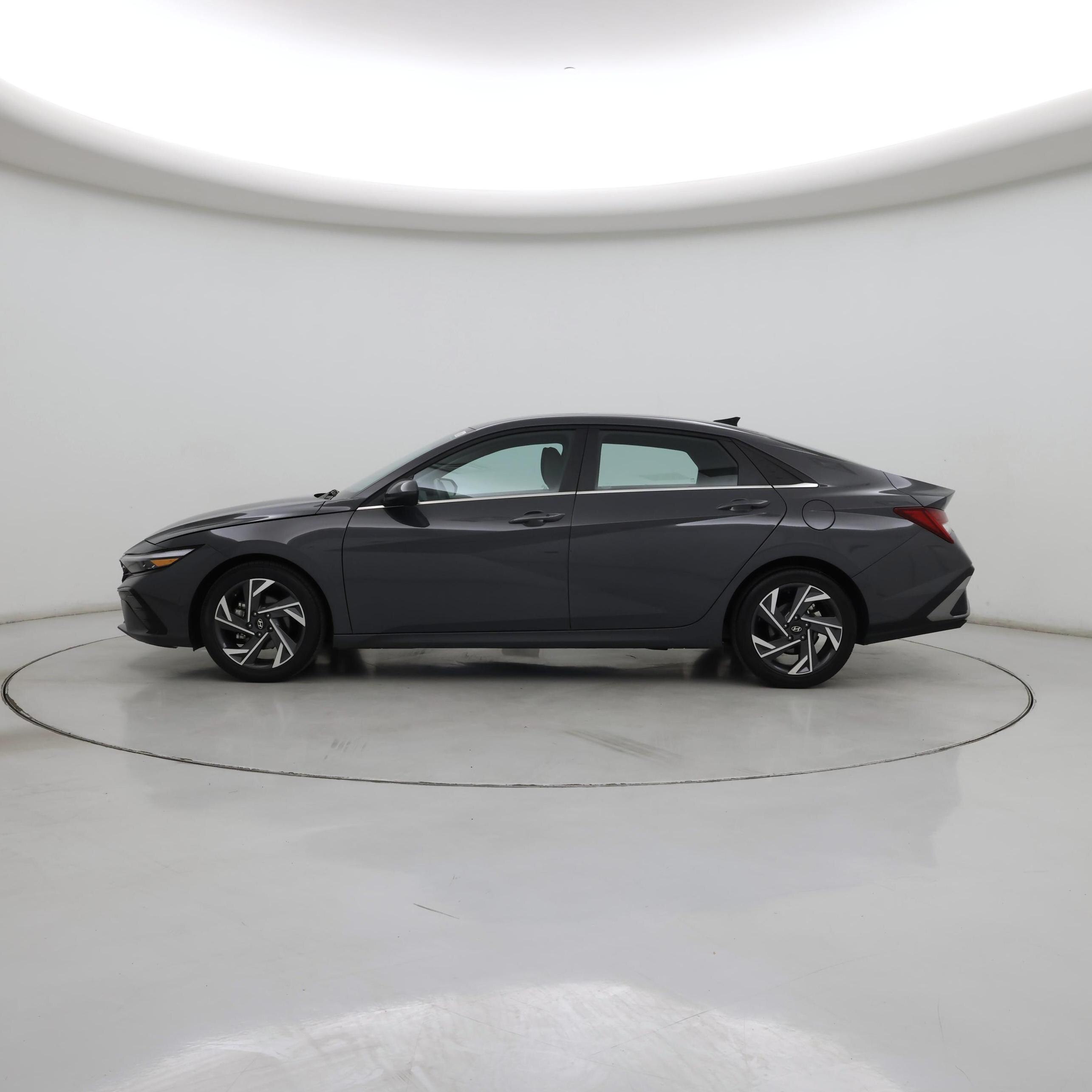 Thumbnail: 2025 Hyundai Elantra - 3