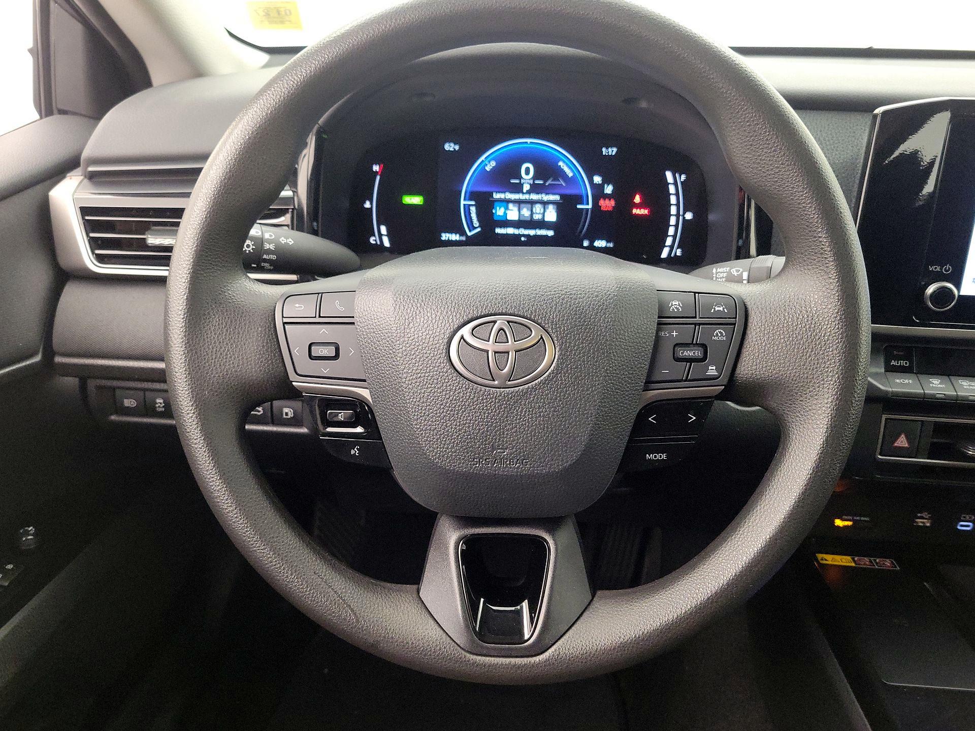 Thumbnail: 2025 Toyota Camry - 10