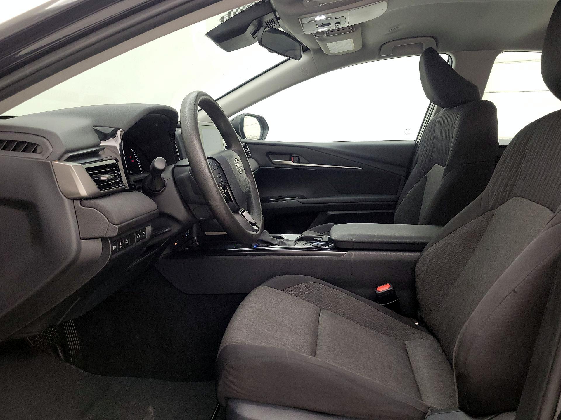 Thumbnail: 2025 Toyota Camry - 11