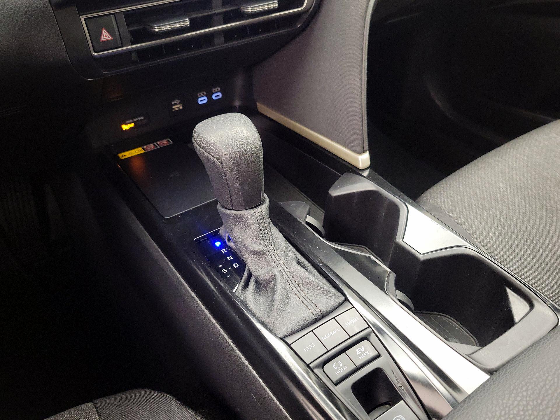 Thumbnail: 2025 Toyota Camry - 18