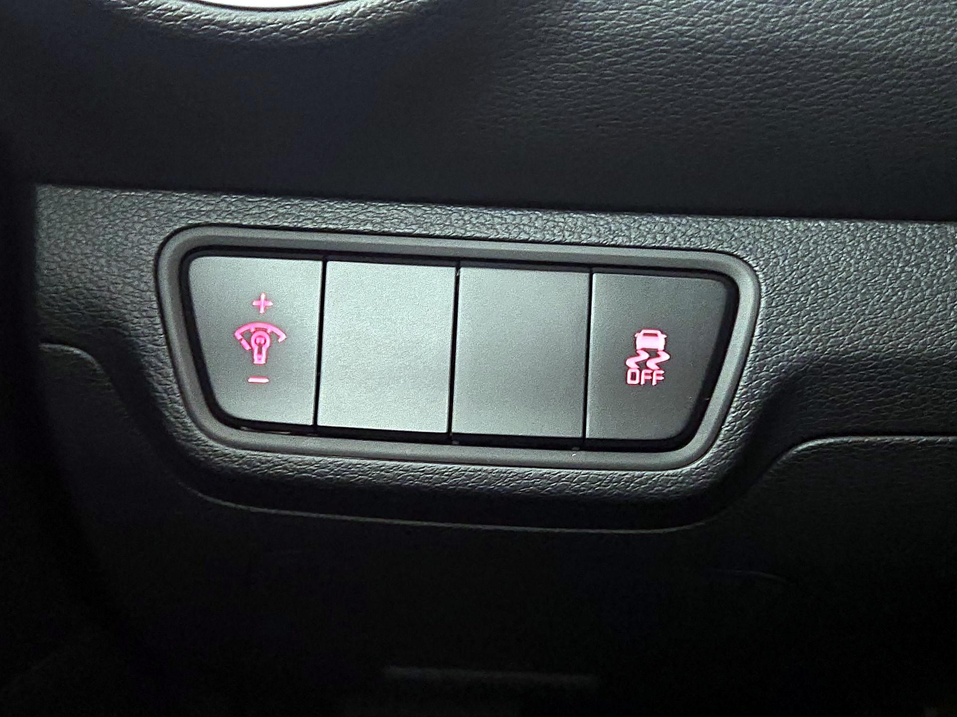 Thumbnail: 2024 Kia Forte - 13