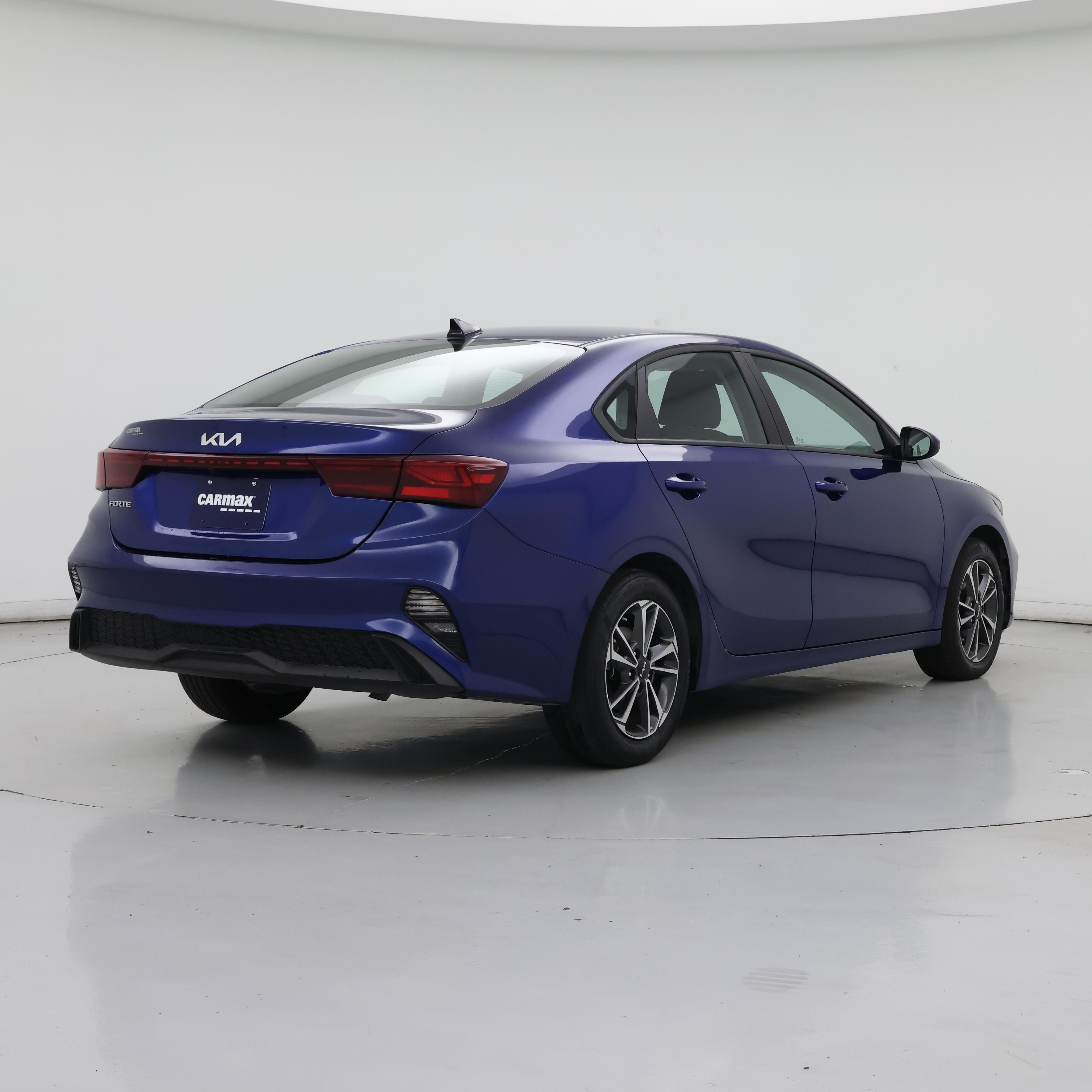 Thumbnail: 2024 Kia Forte - 8