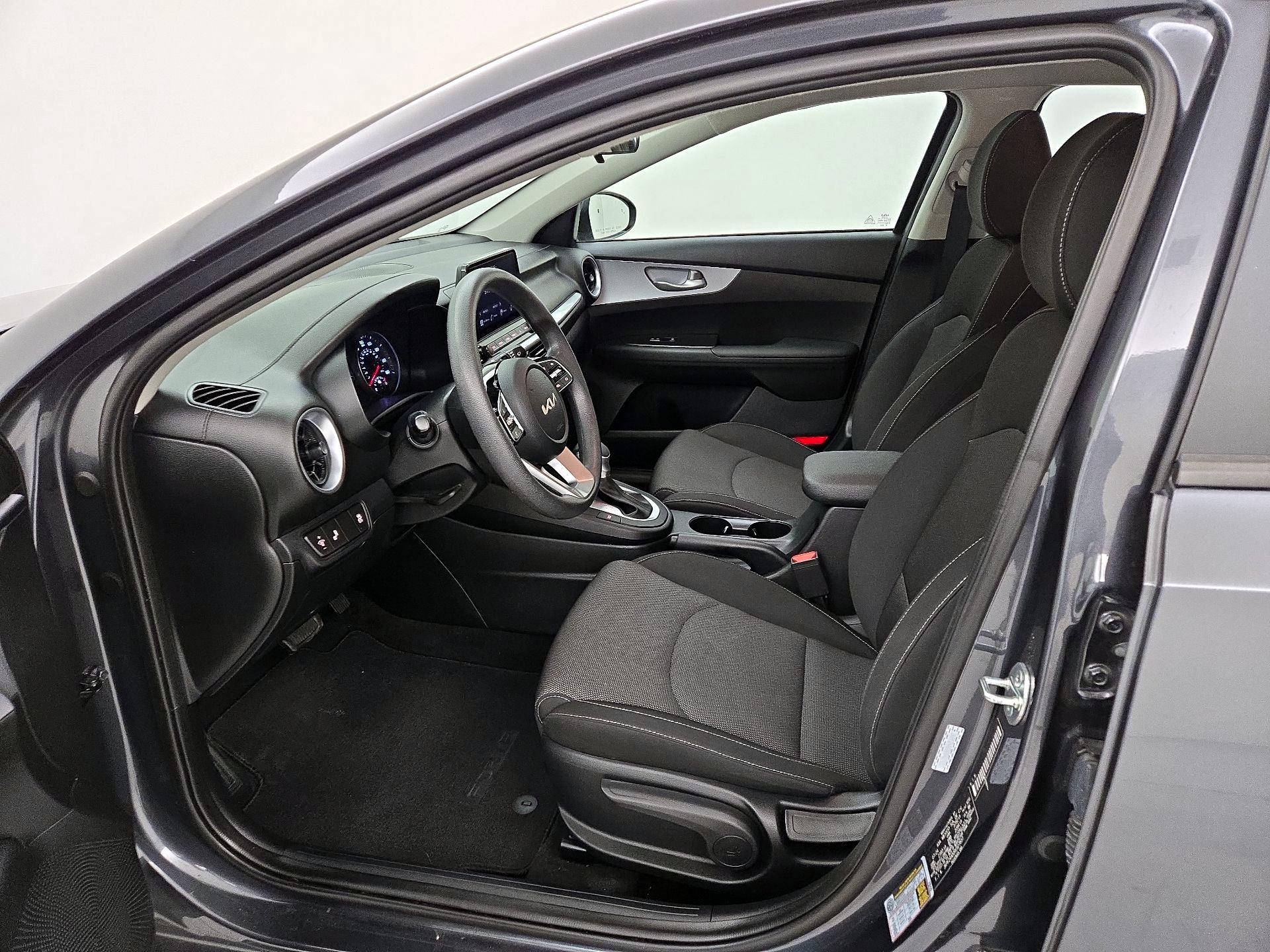 Thumbnail: 2024 Kia Forte - 11