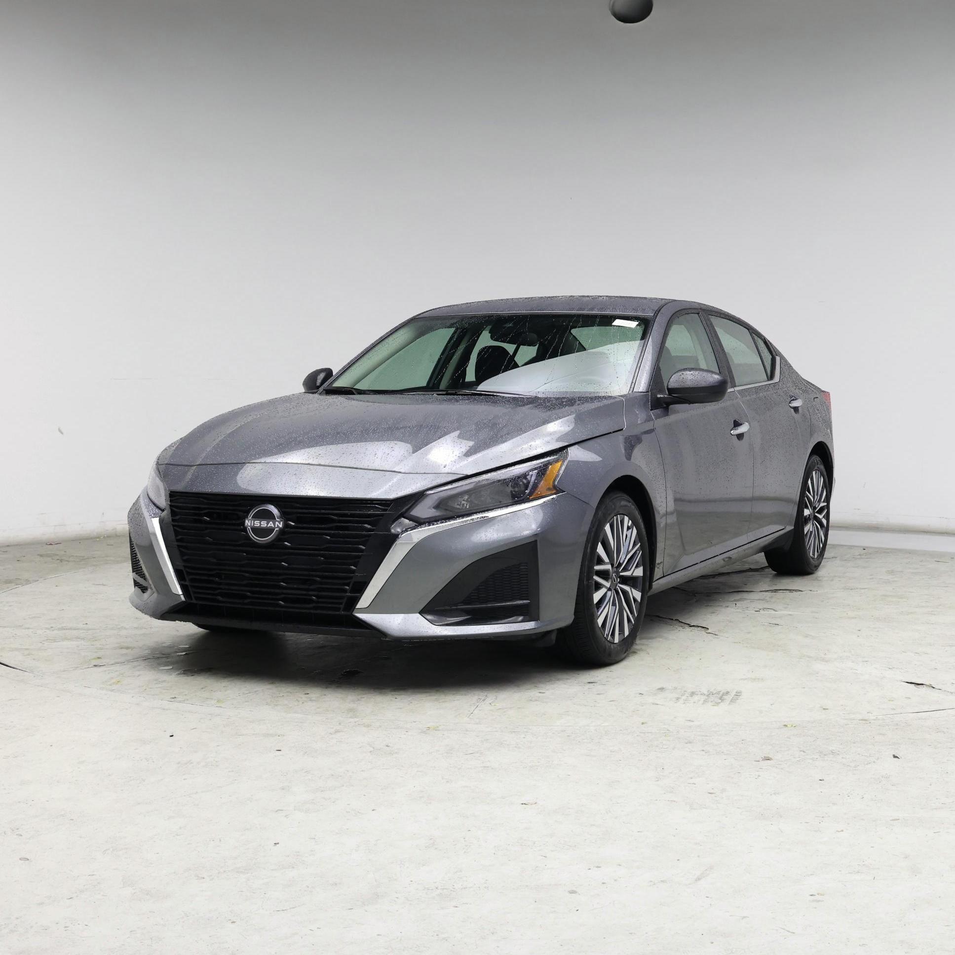 Thumbnail: 2025 Nissan Altima - 4