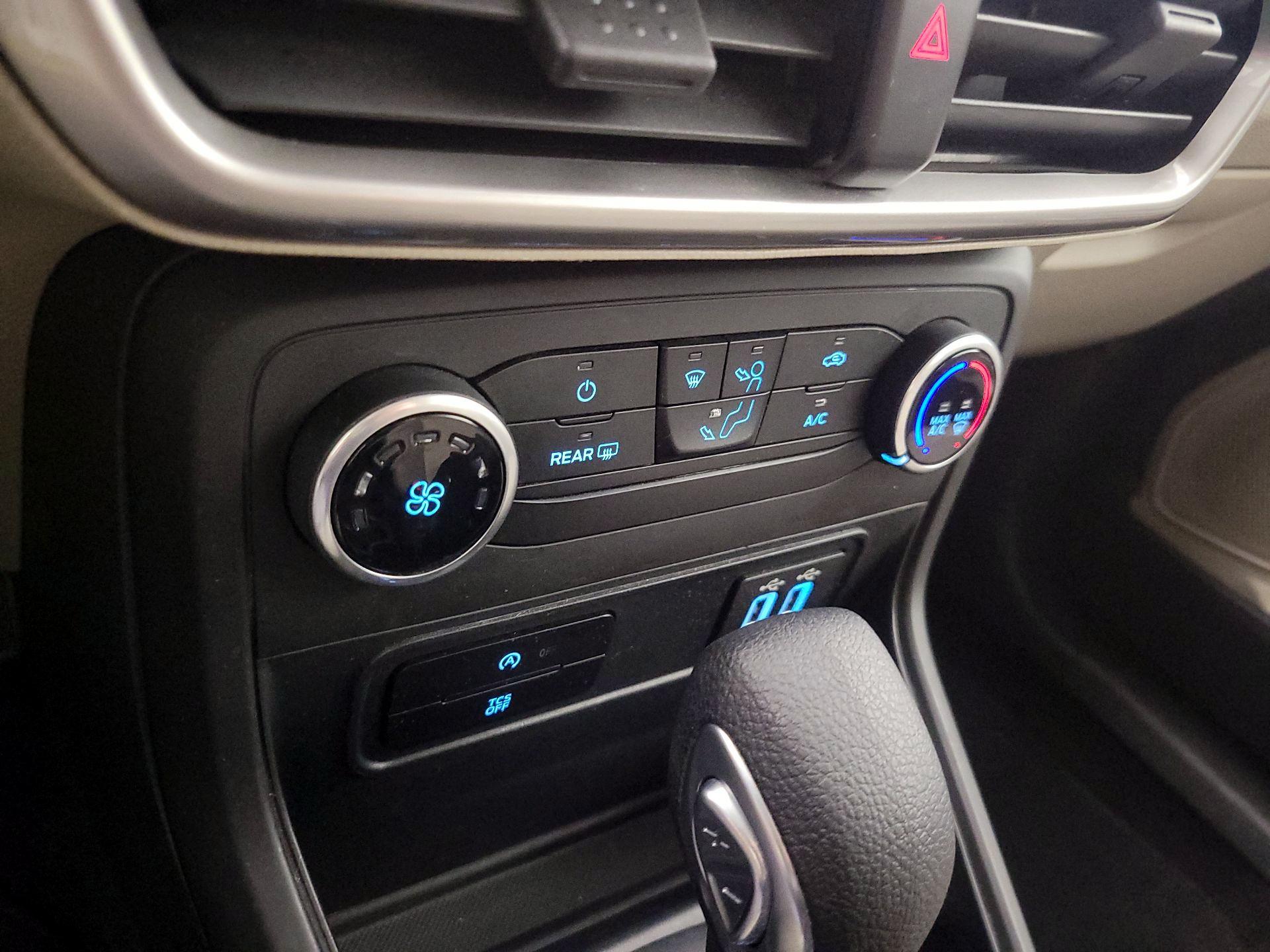 Thumbnail: 2021 Ford EcoSport - 16