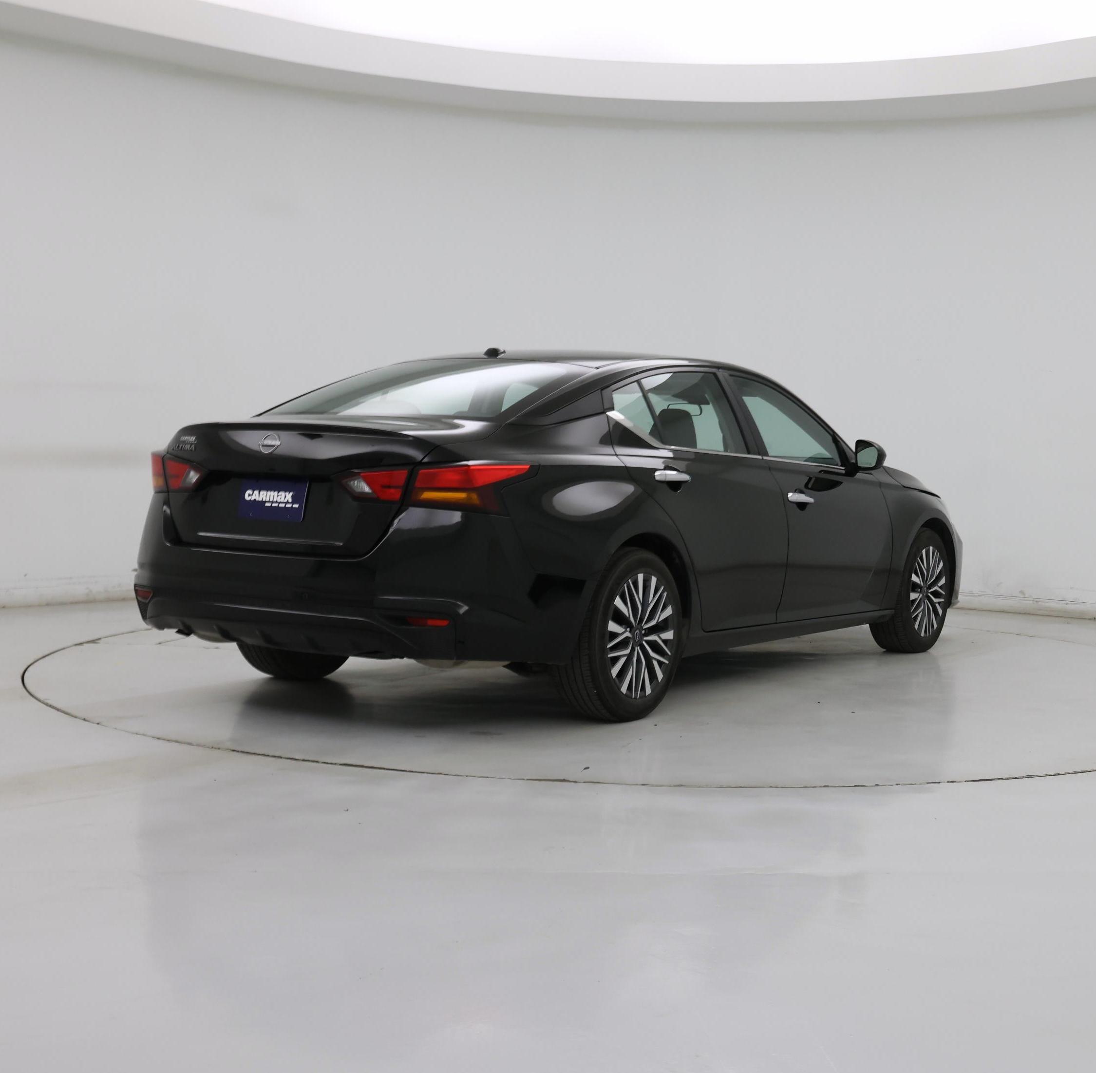 Thumbnail: 2025 Nissan Altima - 8