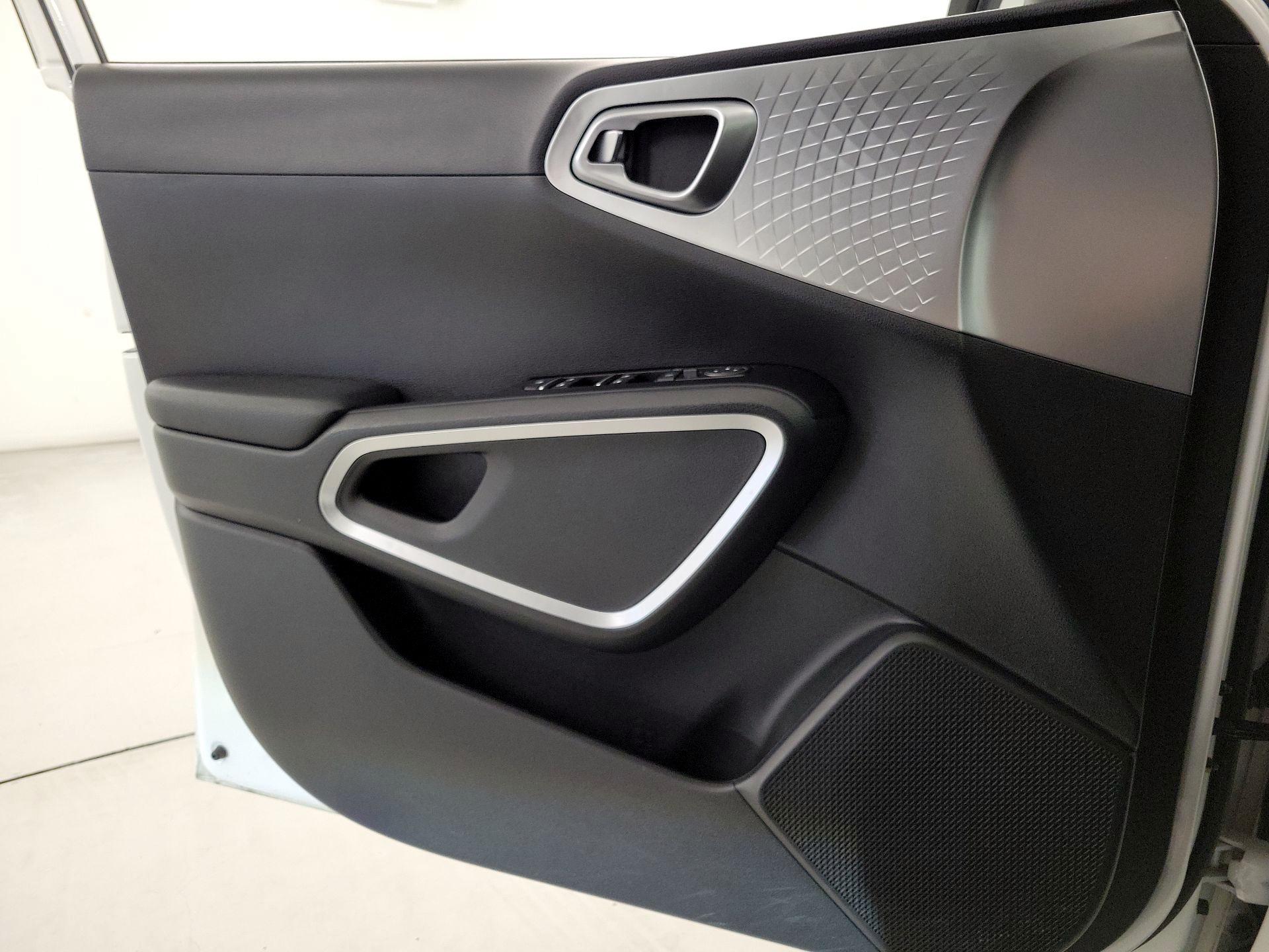 Thumbnail: 2025 Kia Soul - 12