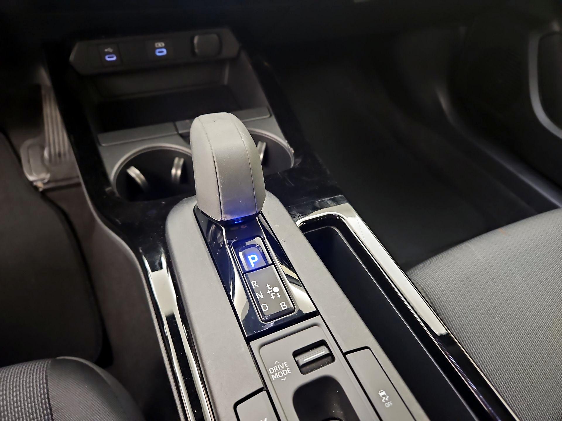 Thumbnail: 2025 Toyota Prius - 17