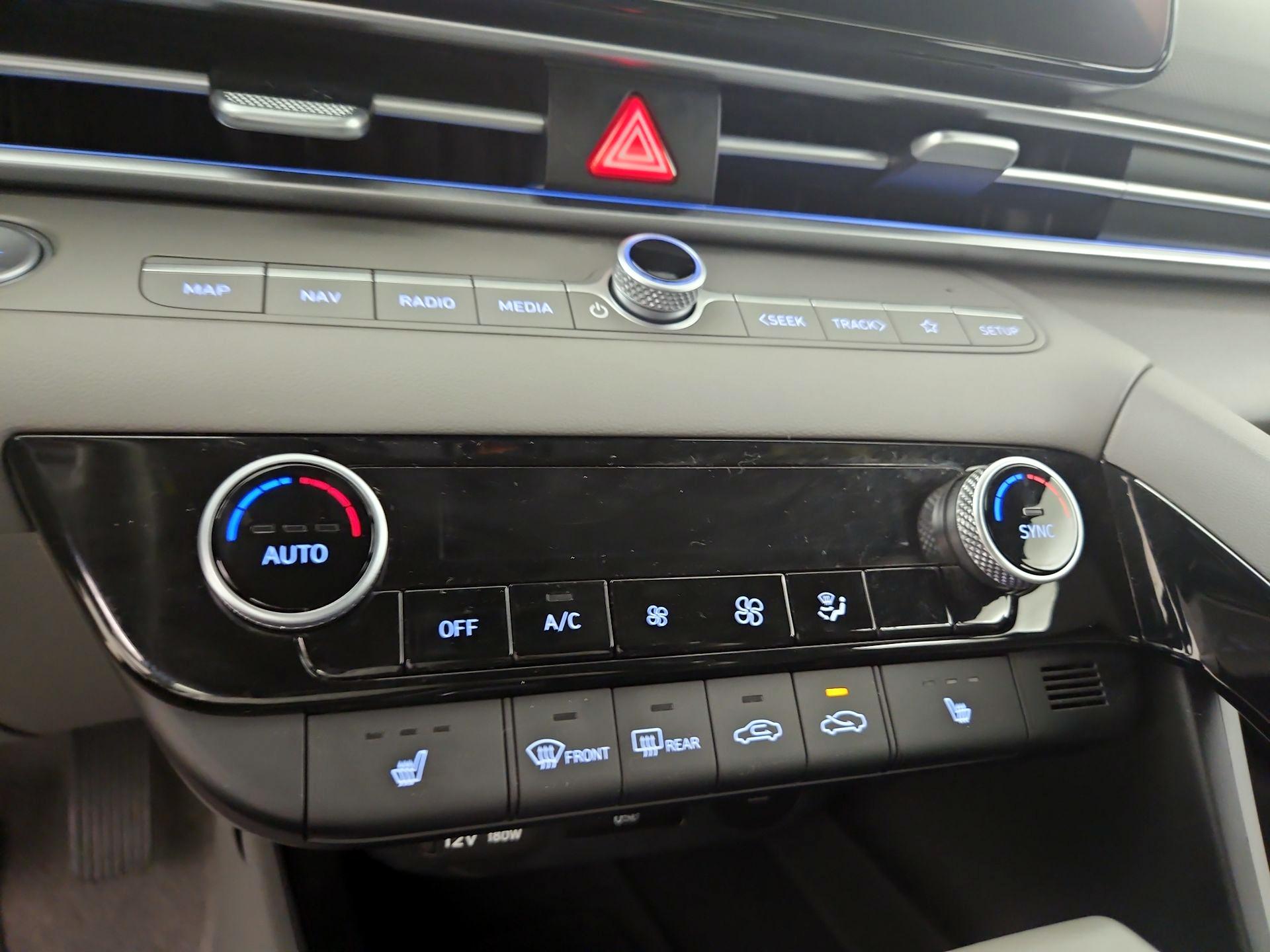 Thumbnail: 2025 Hyundai Elantra - 17