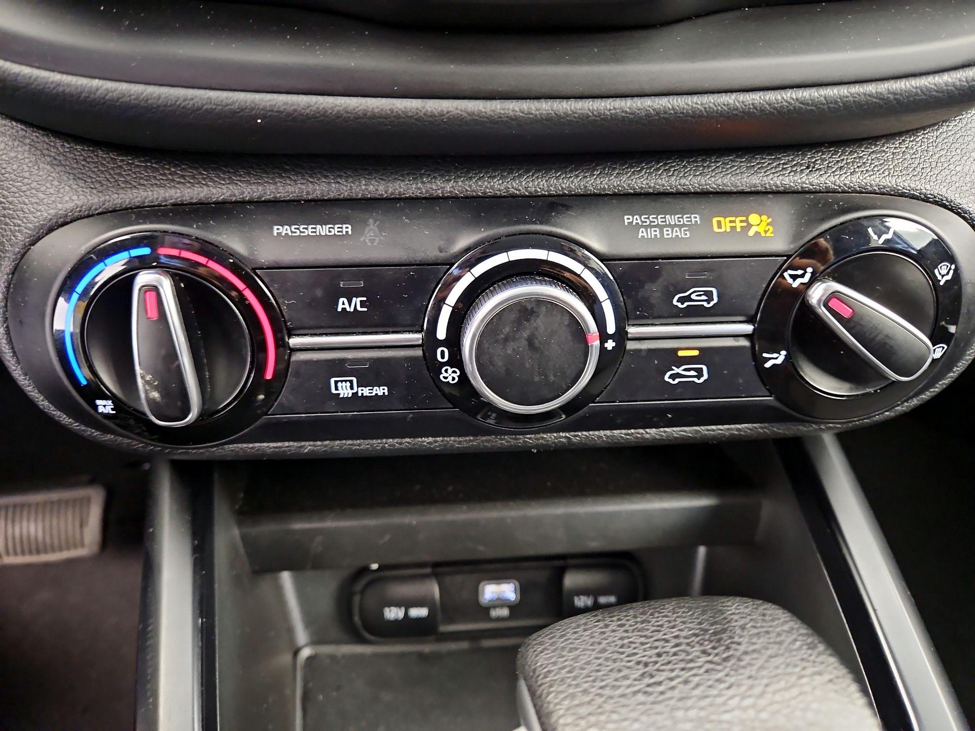 Thumbnail: 2025 Kia Soul - 16