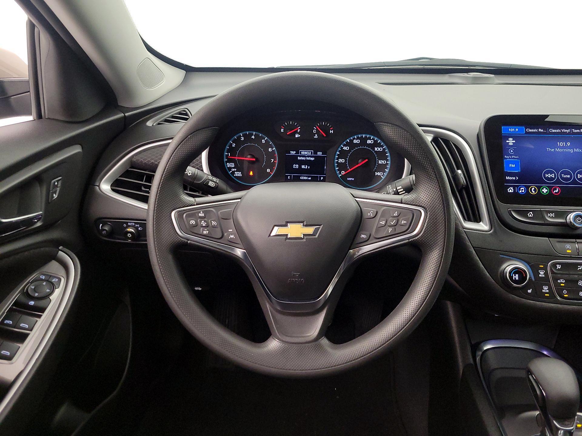 Thumbnail: 2024 Chevrolet Malibu - 10