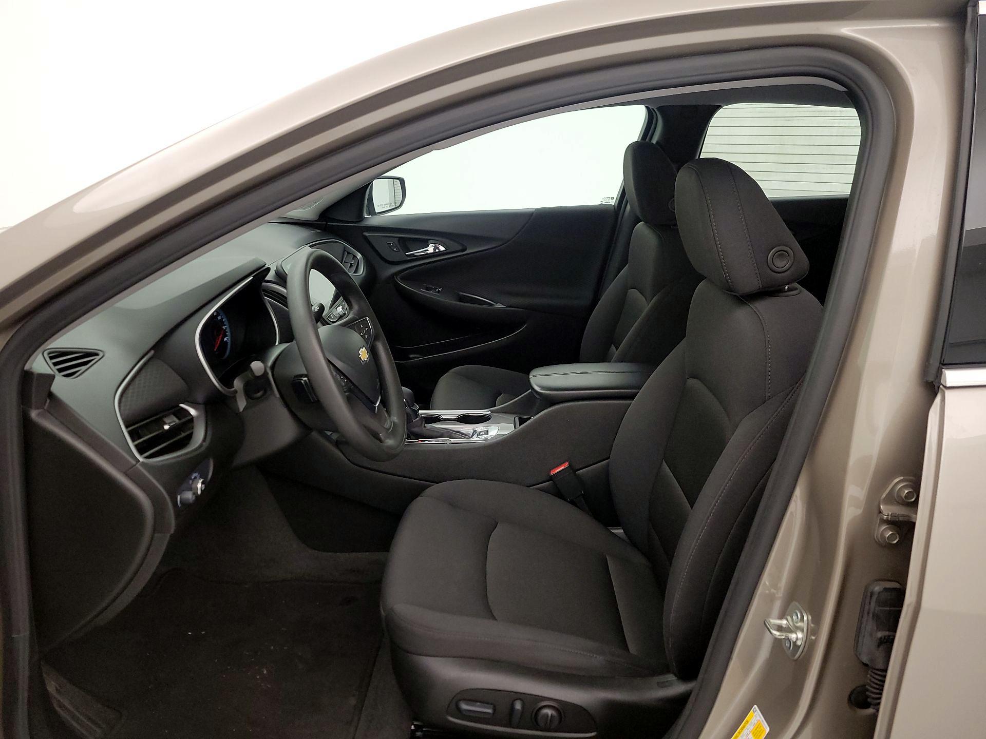 Thumbnail: 2024 Chevrolet Malibu - 11