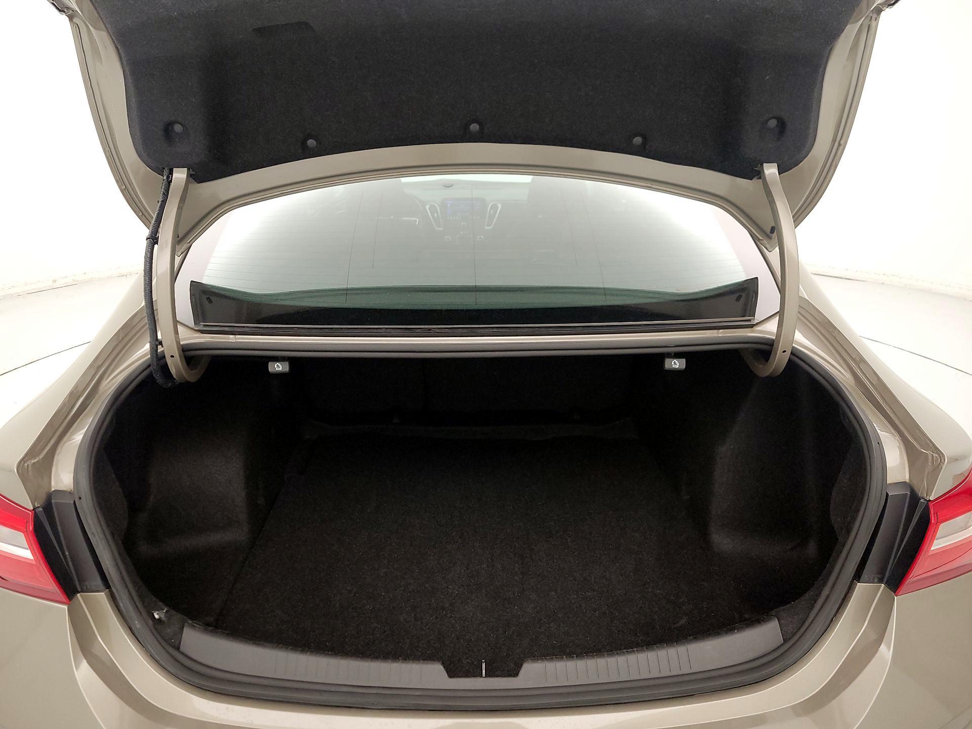 Thumbnail: 2024 Chevrolet Malibu - 20