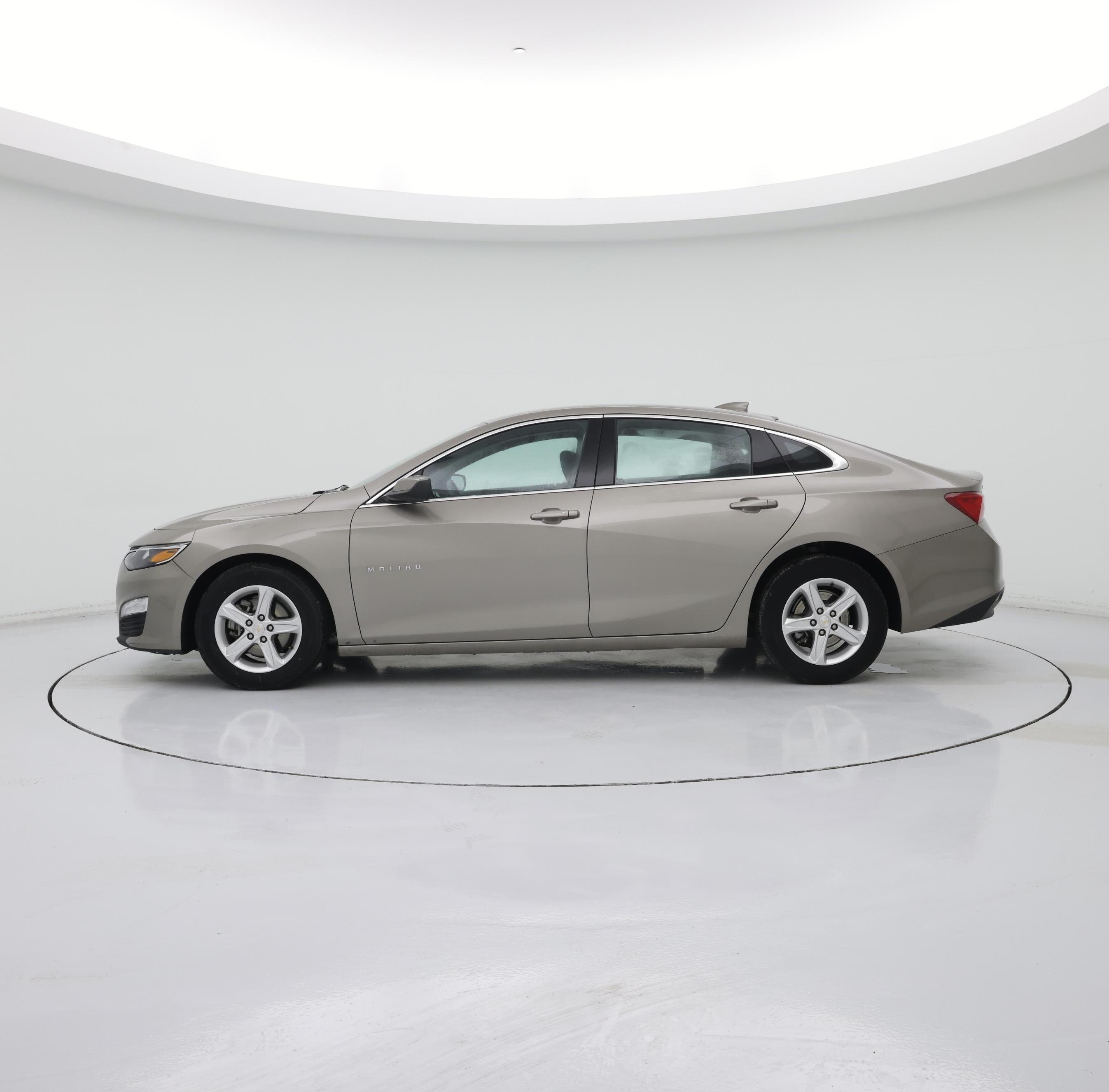 Thumbnail: 2024 Chevrolet Malibu - 3