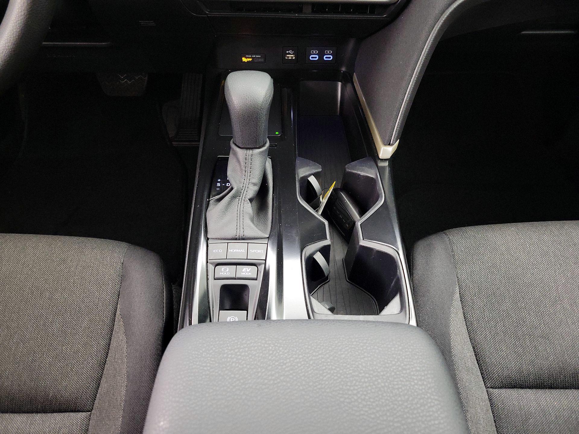 Thumbnail: 2025 Toyota Camry - 17