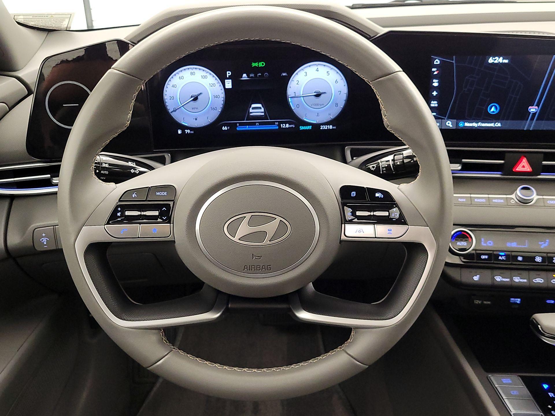 Thumbnail: 2025 Hyundai Elantra - 10